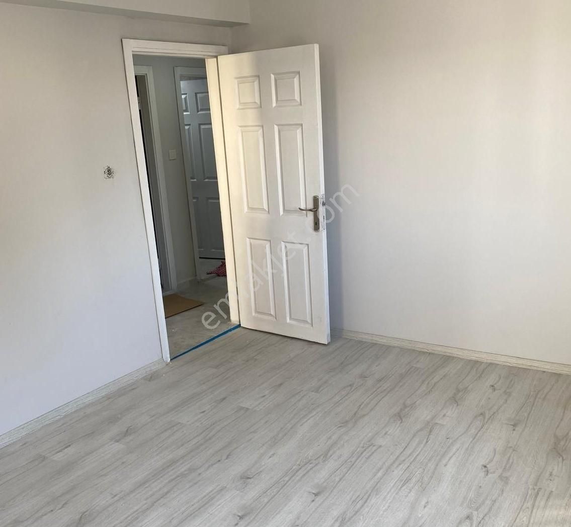 Kapalı Pazar Yeri Karşısı 3+1 Köşe Daire - Görsel 6