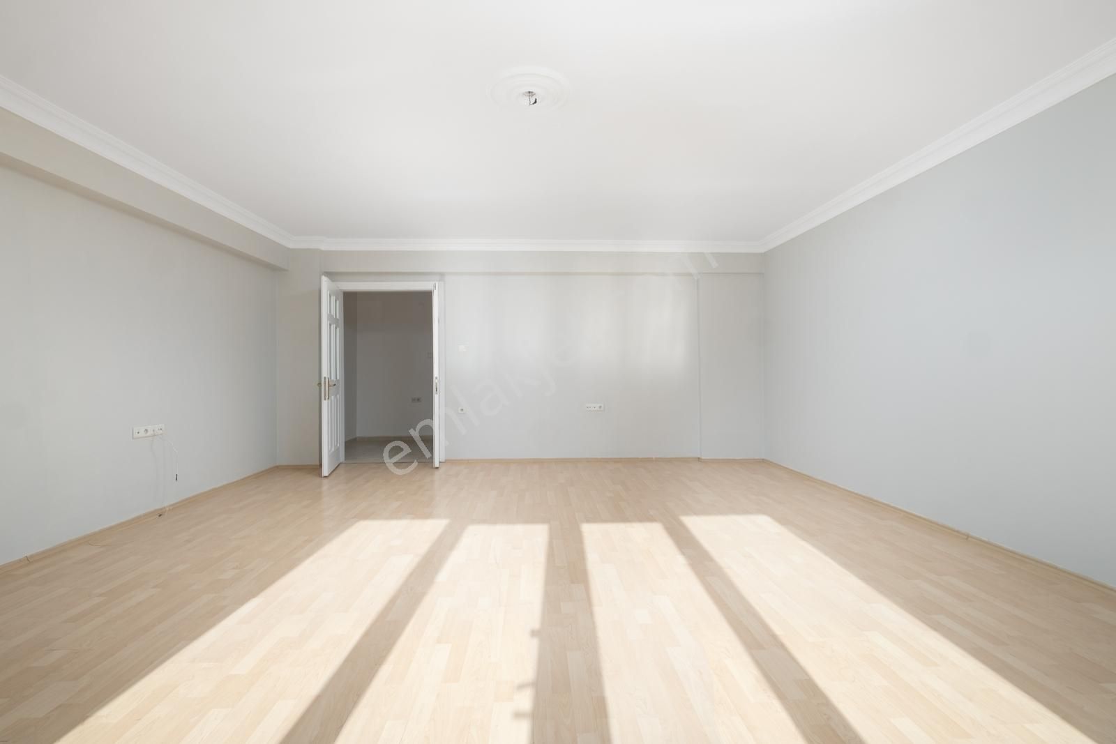 Remaxadvantage'den 23 Nısanda ,geniş 4+1 Havuzlu Daire - Görsel 17