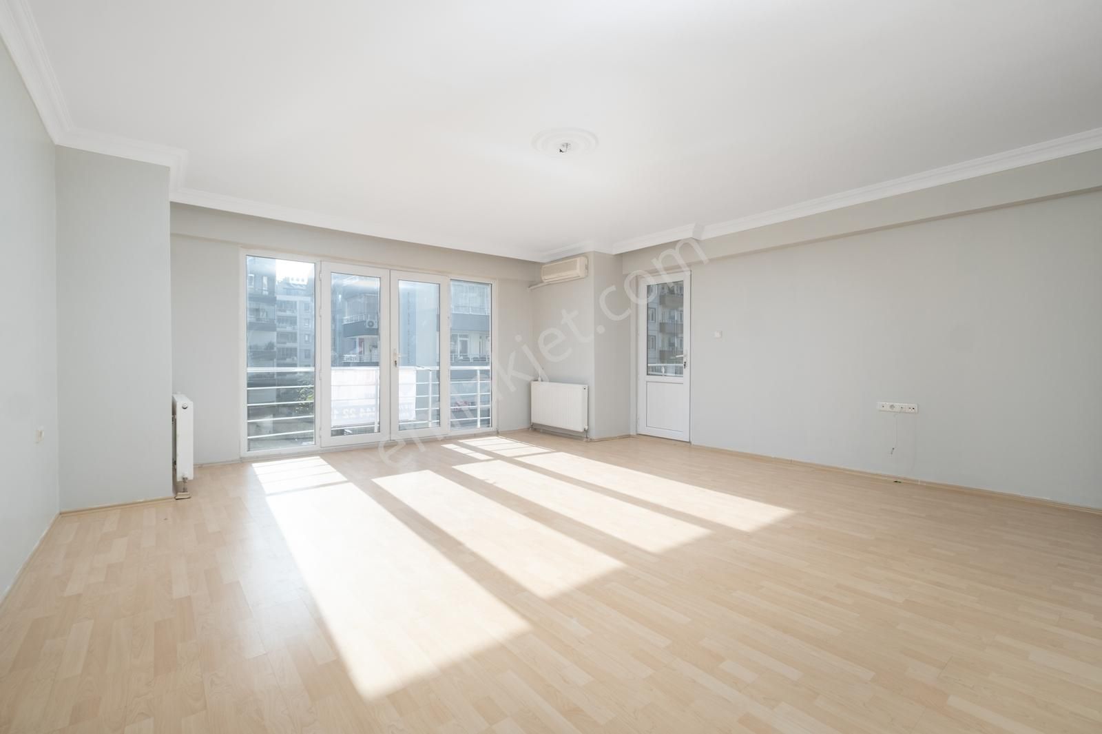 Remaxadvantage'den 23 Nısanda ,geniş 4+1 Havuzlu Daire - Görsel 30