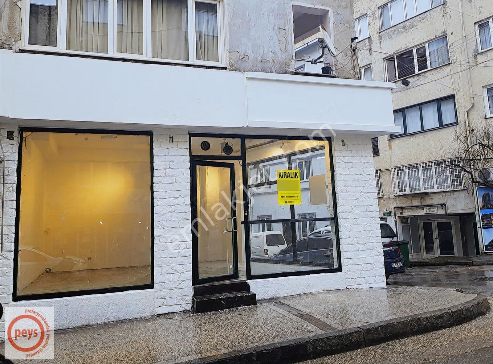 Şehrin Merkezinde Ana Caddesi Üzerinde Köşe Mağaza - Görsel 21