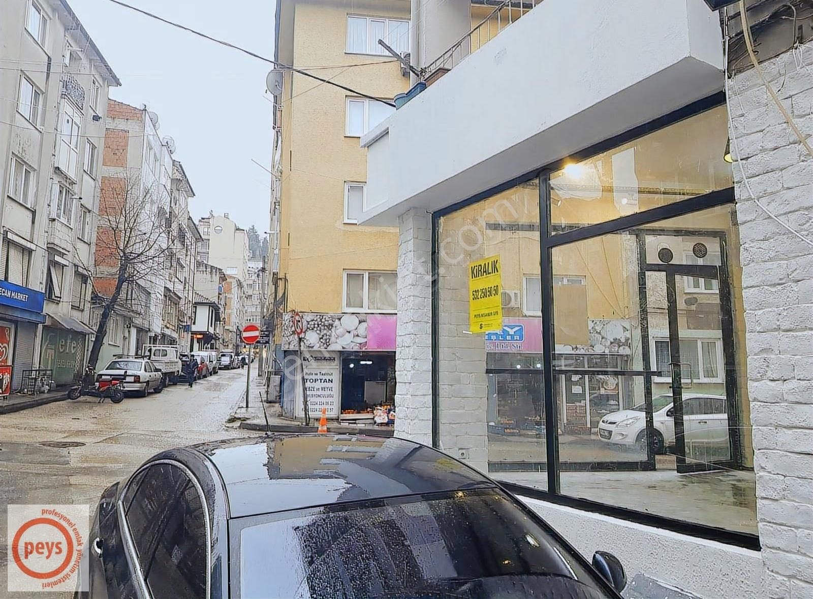 Şehrin Merkezinde Ana Caddesi Üzerinde Köşe Mağaza - Görsel 24