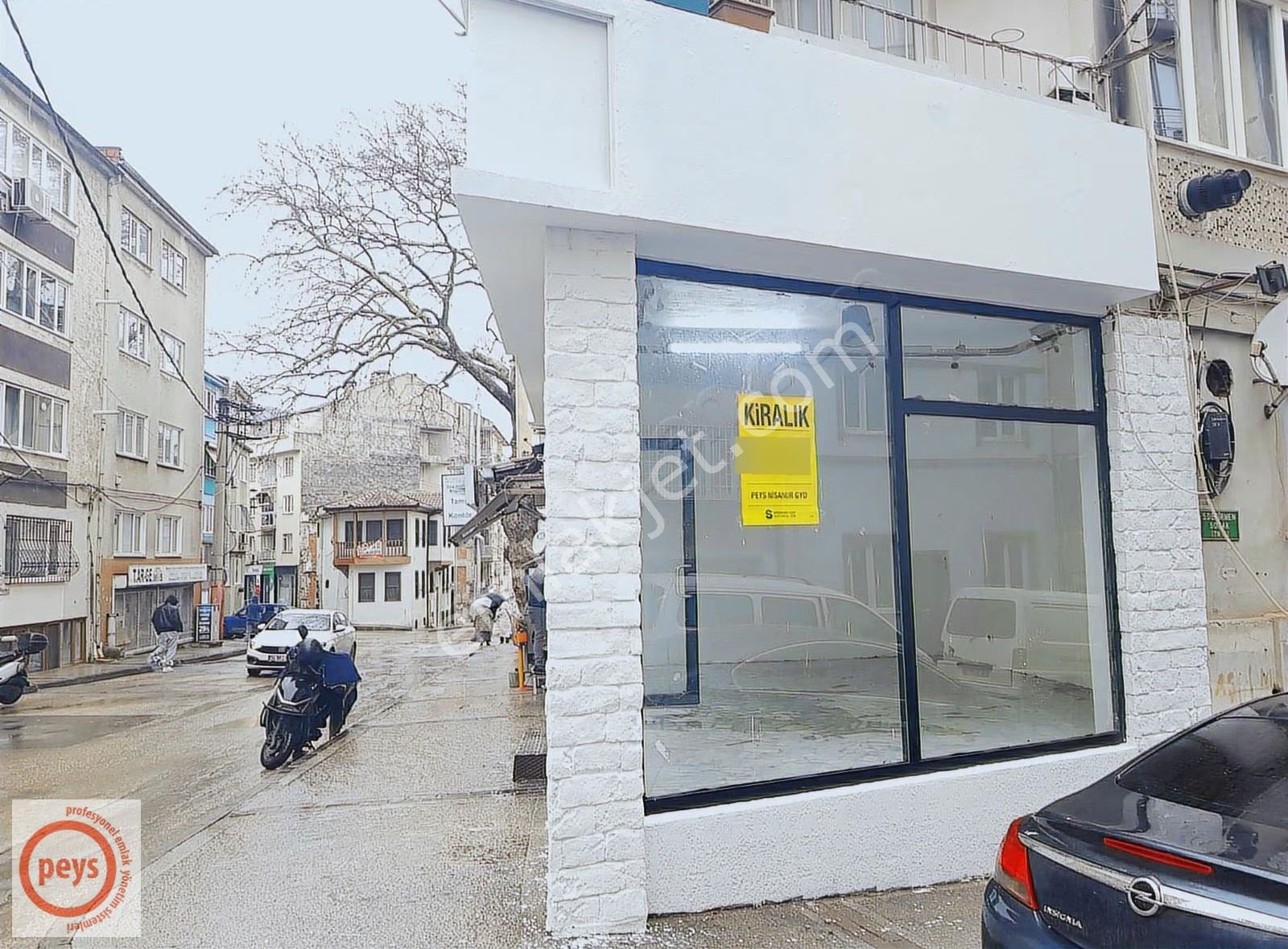 Şehrin Merkezinde Ana Caddesi Üzerinde Köşe Mağaza - Görsel 9