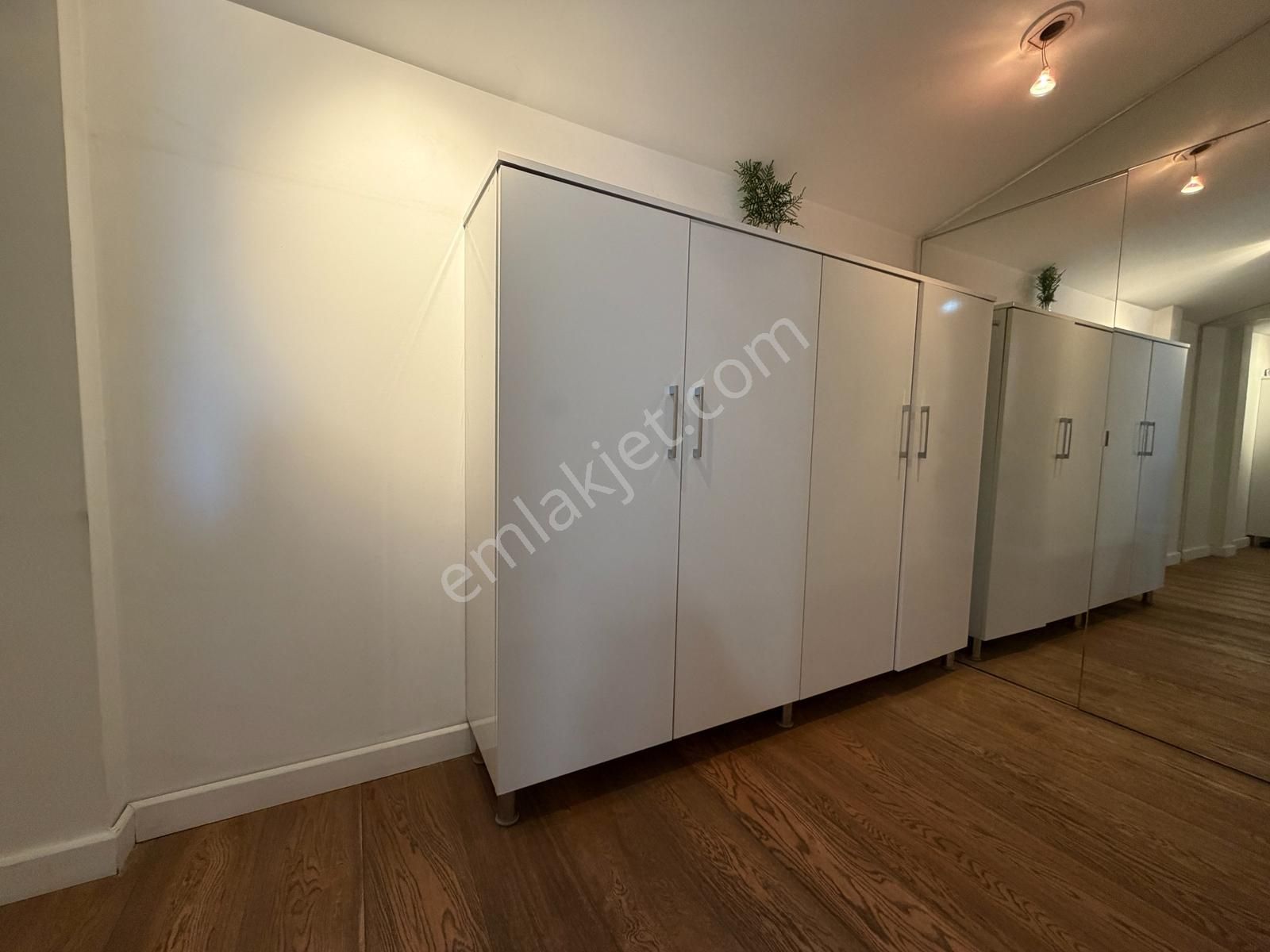 Akaretler Sıraevler Geniş Teraslı Home Offıce - Görsel 9