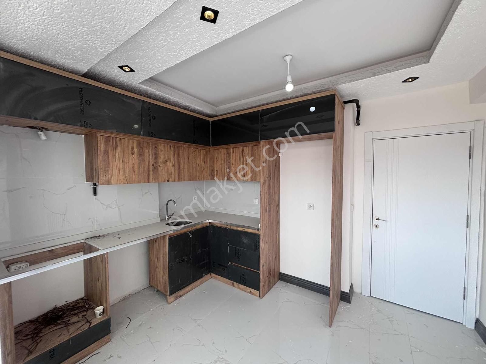 Fa Özbirden Okullar Bölgesinde Öncephe İskanlı 2+1daire - Görsel 20