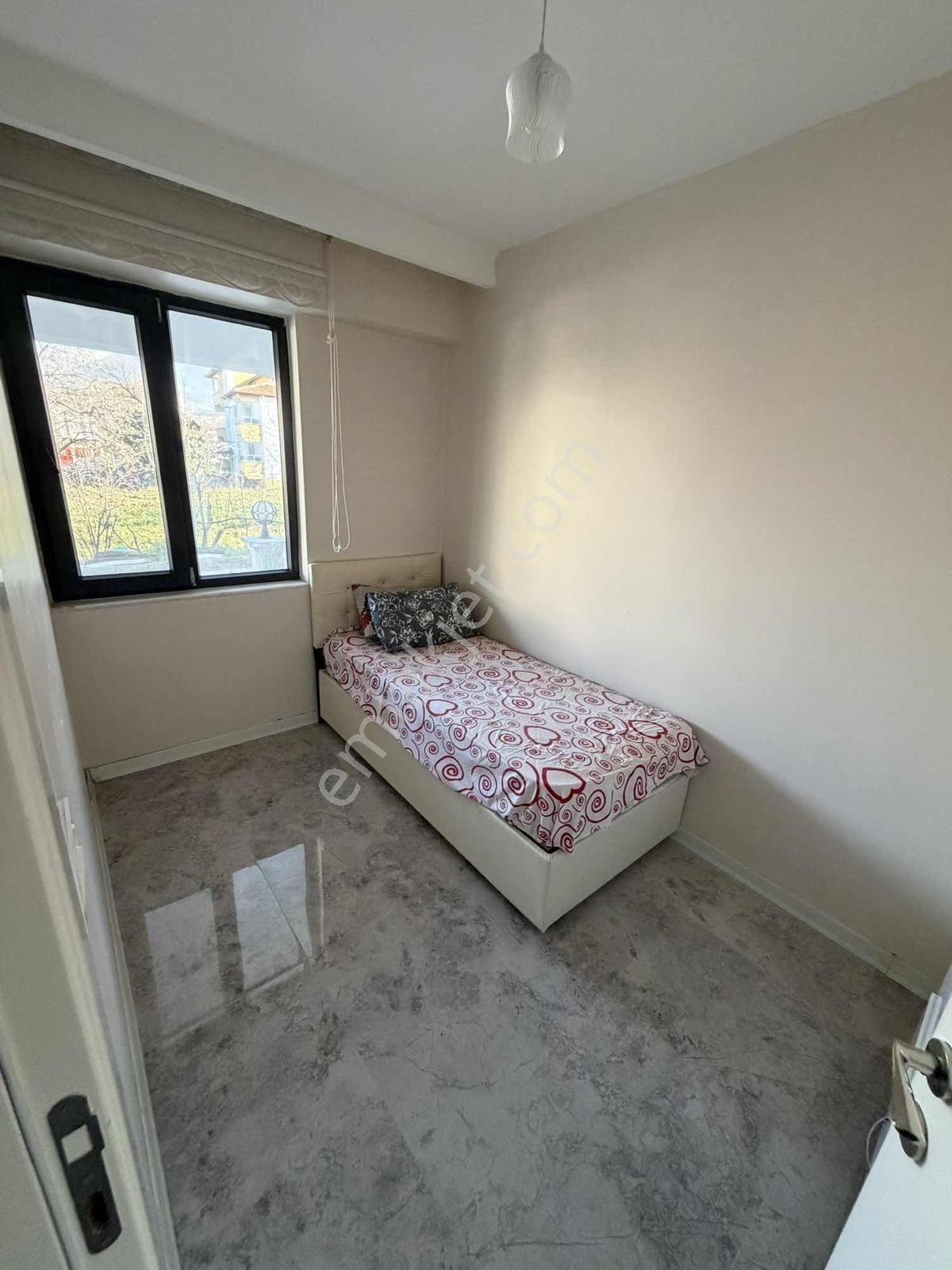 Depozitosuz Üniversiteye Yakın Konumda 1+1 Eşyalı Lüks Apart! - Görsel 7