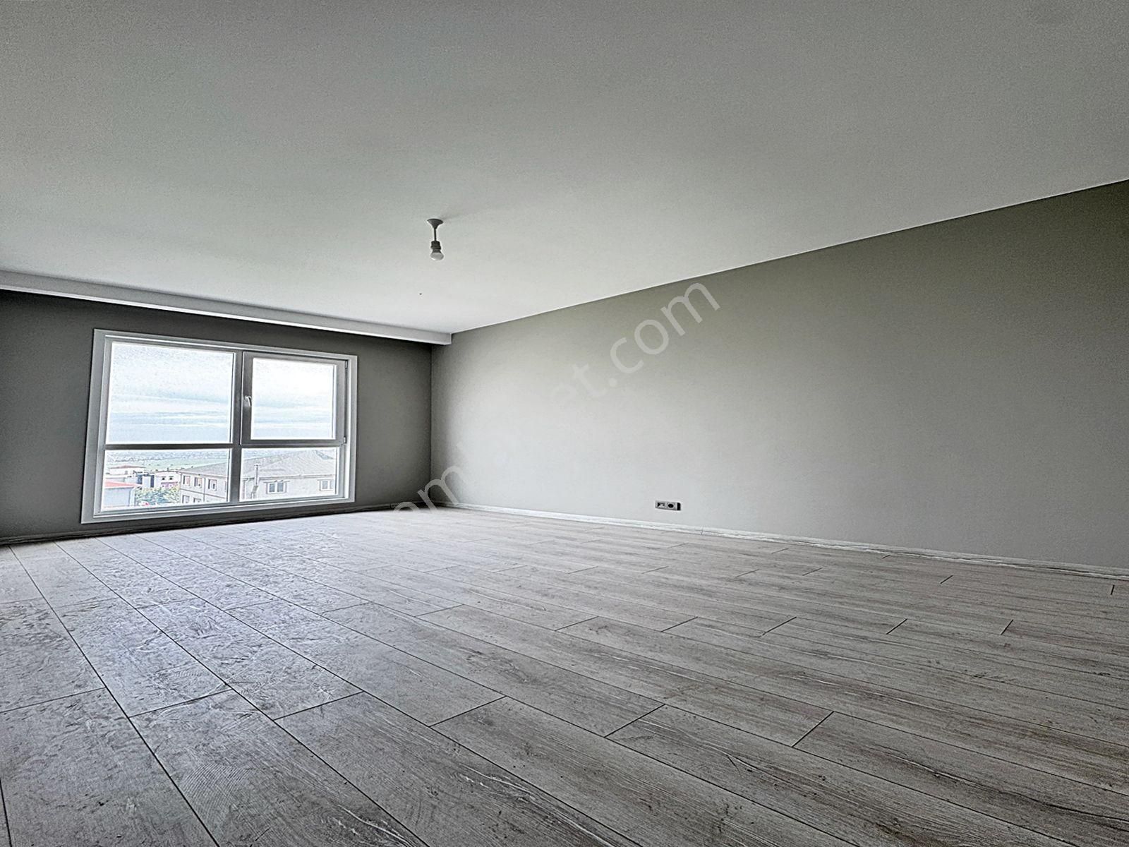 Cadde34 Yapı'dan Kısa Katlı Full Konsept Site İçerisinde Havuz Cepheli 2+1 Sıfır Satılık Daireler - Görsel 23