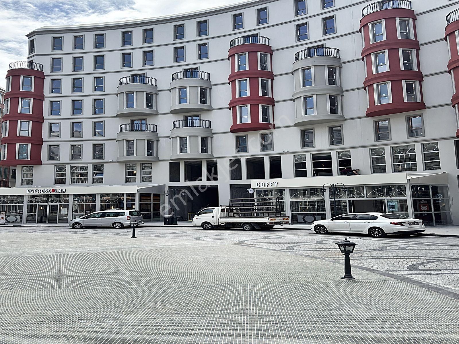 Cadde34 Yapı'dan Kısa Katlı Full Konsept Site İçerisinde Havuz Cepheli 2+1 Sıfır Satılık Daireler - Görsel 8