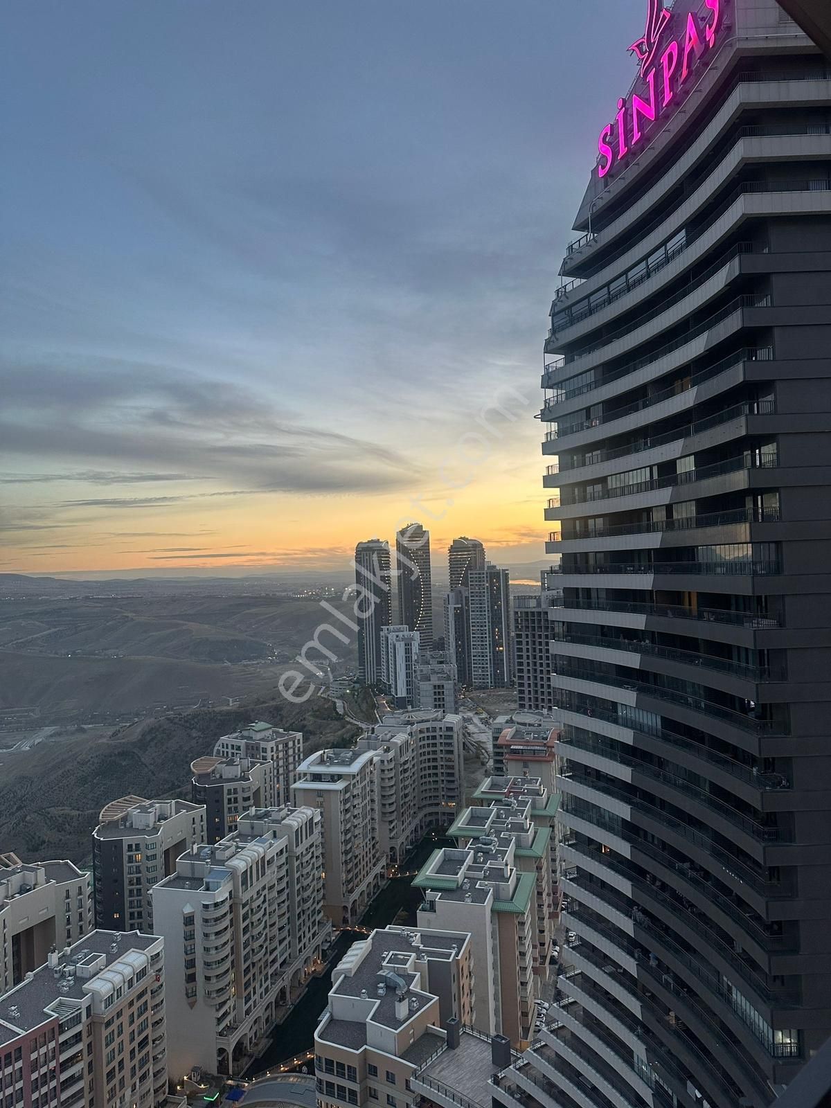 Sinpaş Altınoran Kulede Full Eşyalı 1+1 Lüks Kiralık Daire