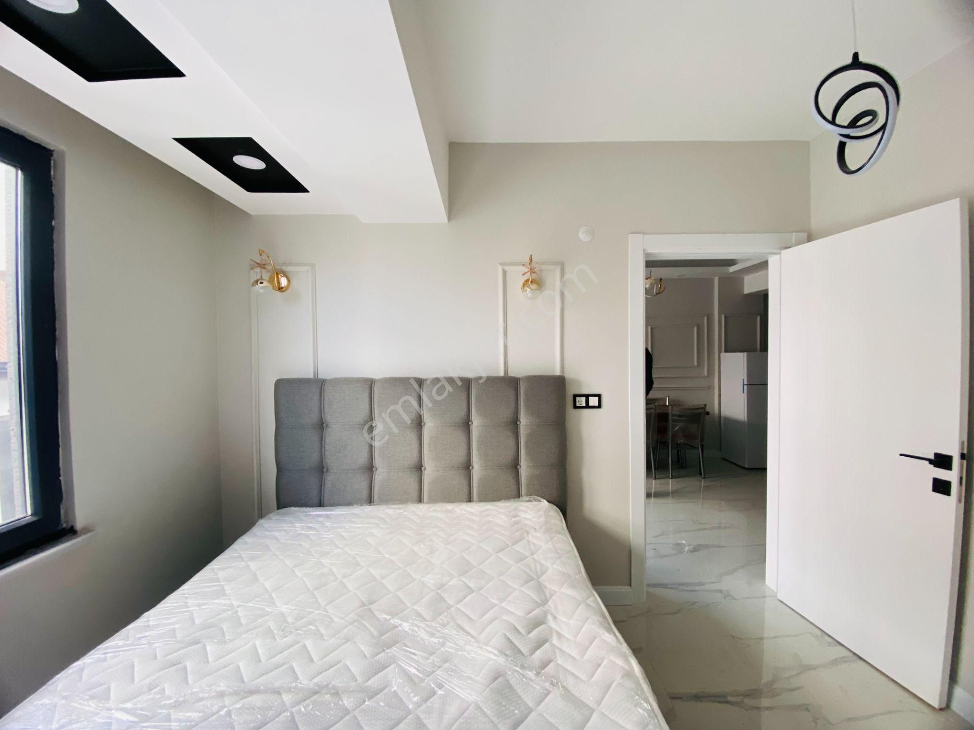 Güven'den Kapaklıda Okullar Bölgesinde Eşyalı Ön Cephe 1+1 Daire - Görsel 13