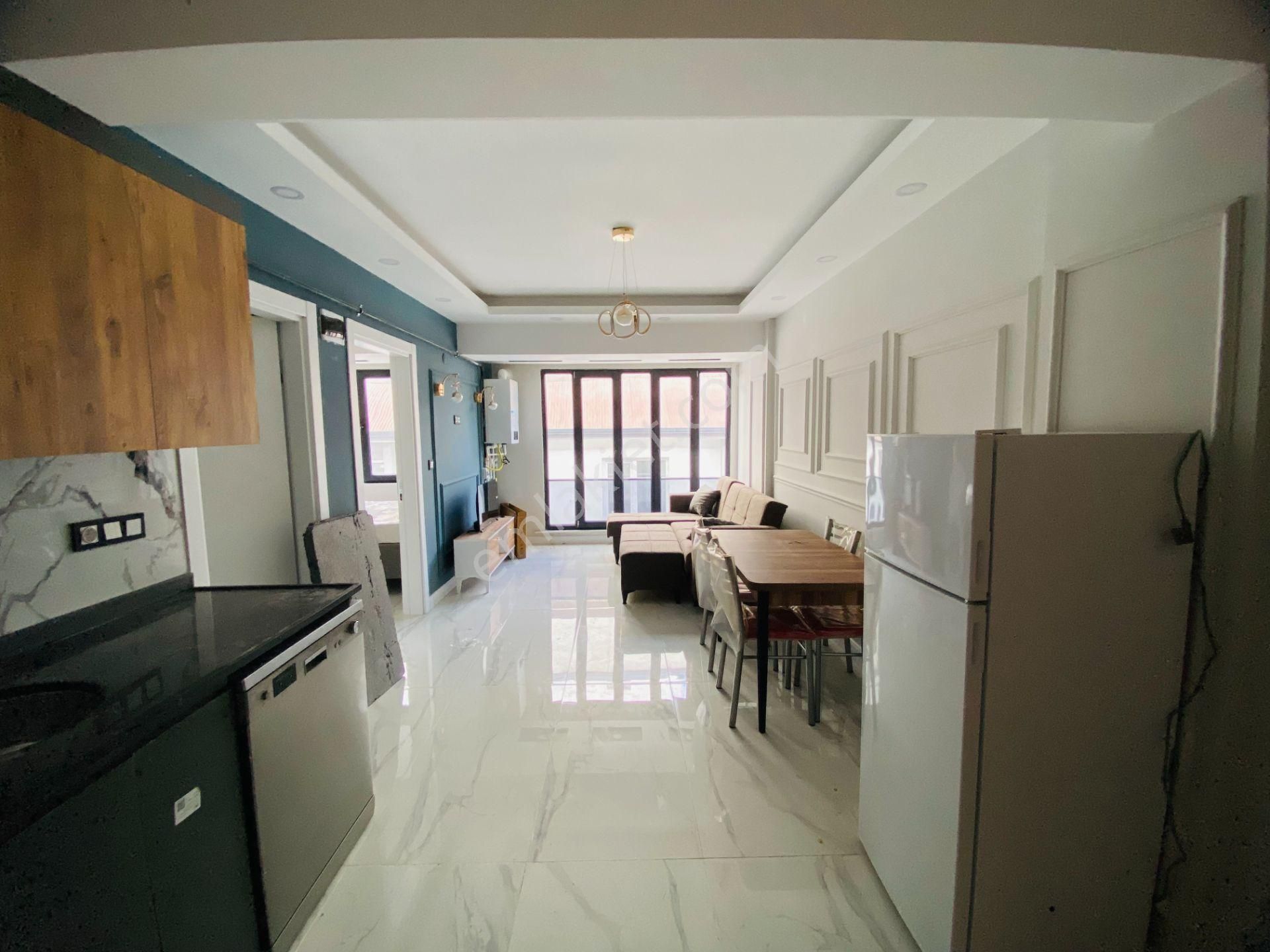 Güven'den Kapaklıda Okullar Bölgesinde Eşyalı Ön Cephe 1+1 Daire - Görsel 7