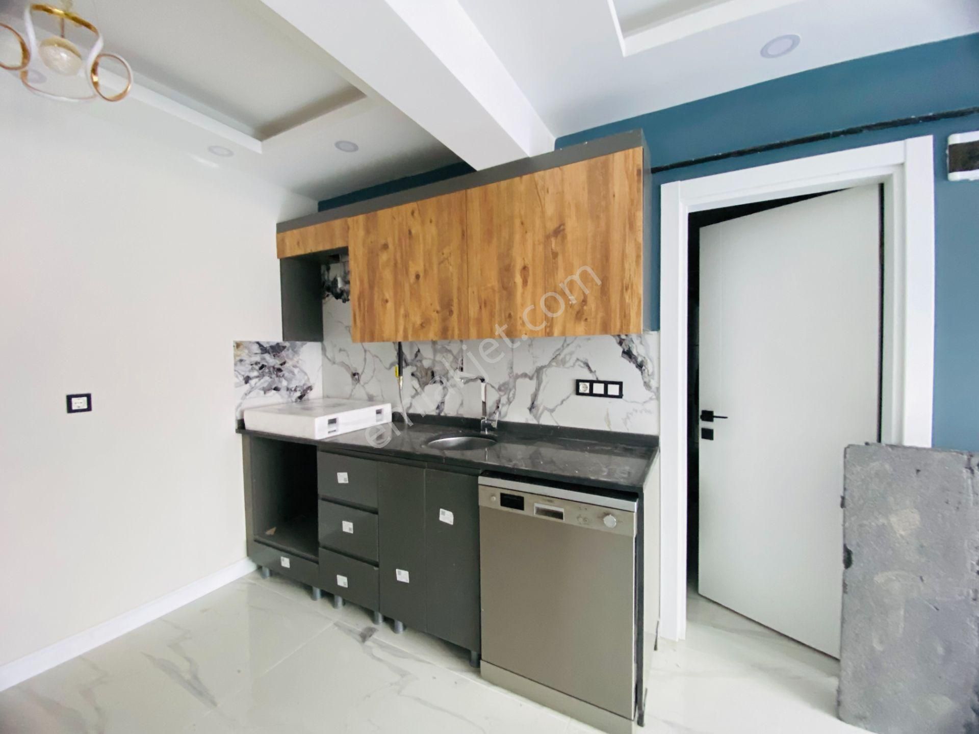 Güven'den Kapaklıda Okullar Bölgesinde Eşyalı Ön Cephe 1+1 Daire - Görsel 8