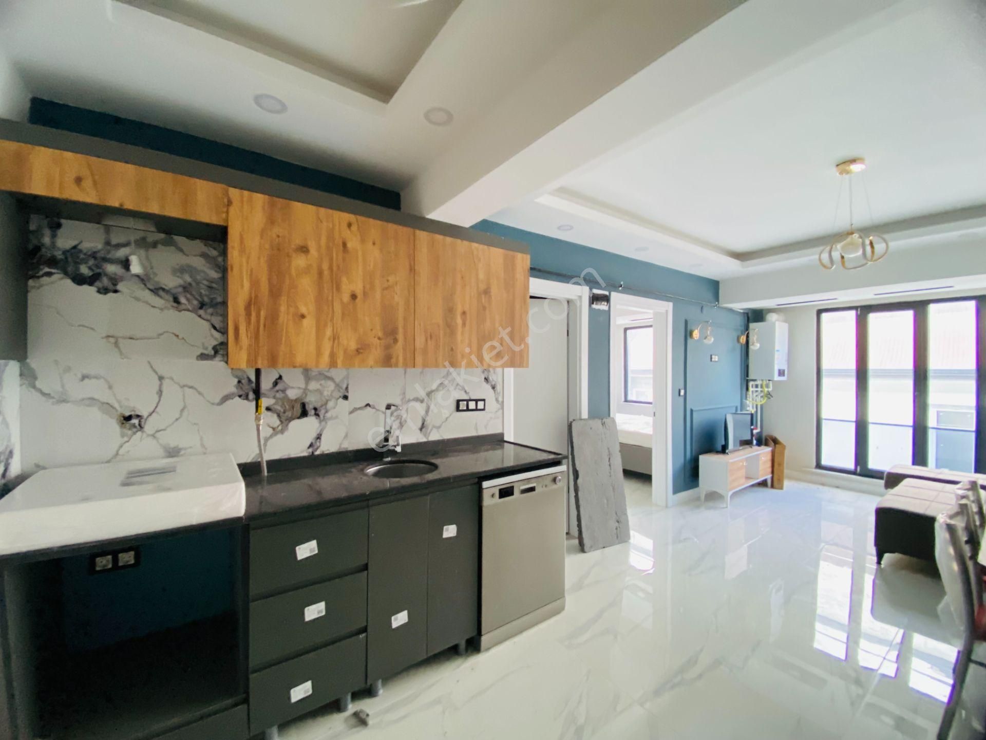 Güven'den Kapaklıda Okullar Bölgesinde Eşyalı Ön Cephe 1+1 Daire - Görsel 10