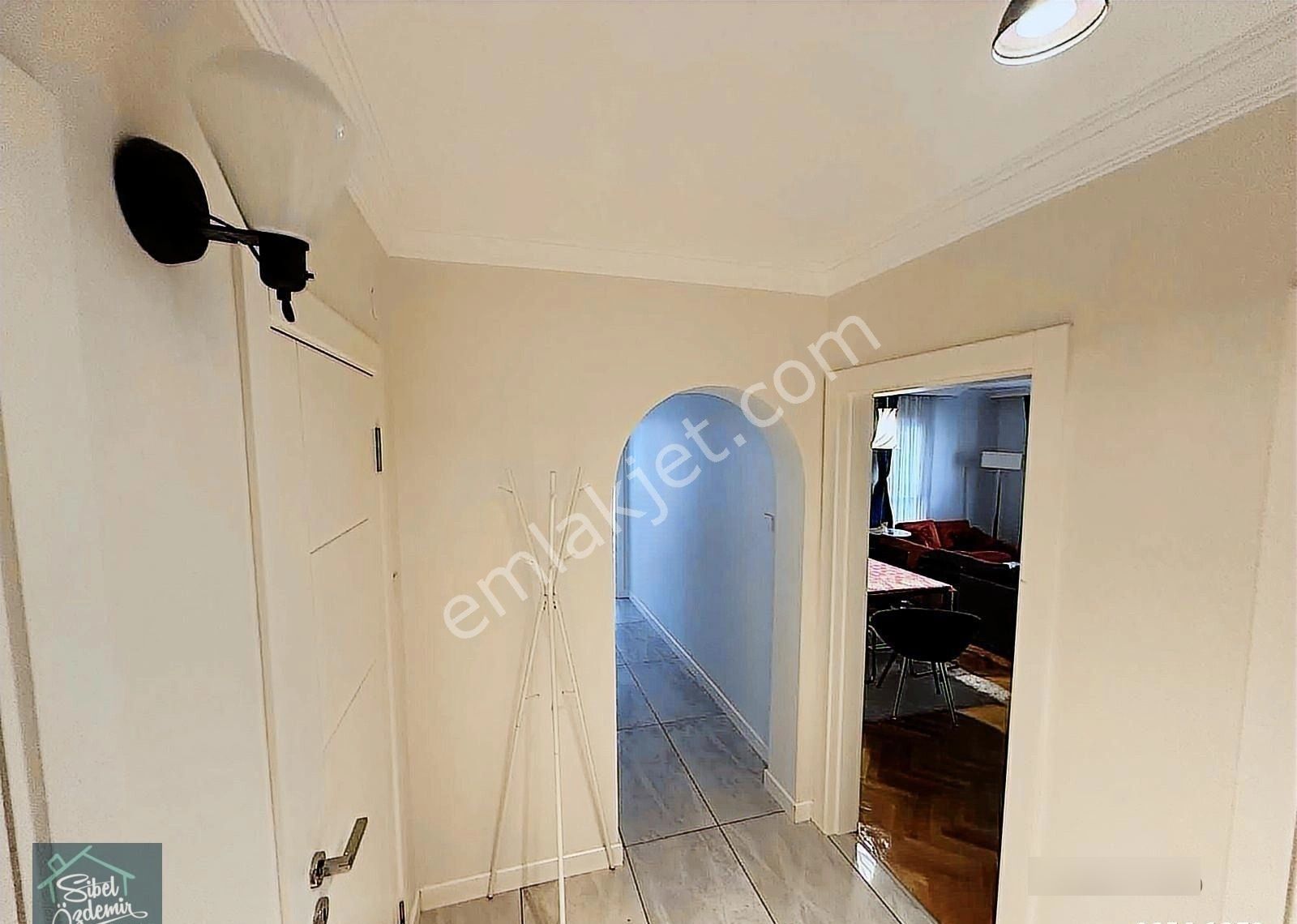 Çankaya'da Modern Döşenmiş Eşyalı 3+1 Daire - Görsel 2