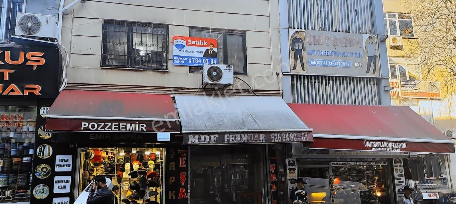 Tahtakale Mercan Yokuşunda 2 Katlı Satılık Dükkan