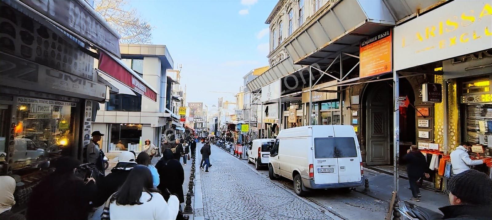 Tahtakale Mercan Yokuşunda 2 Katlı Satılık Dükkan - Görsel 11