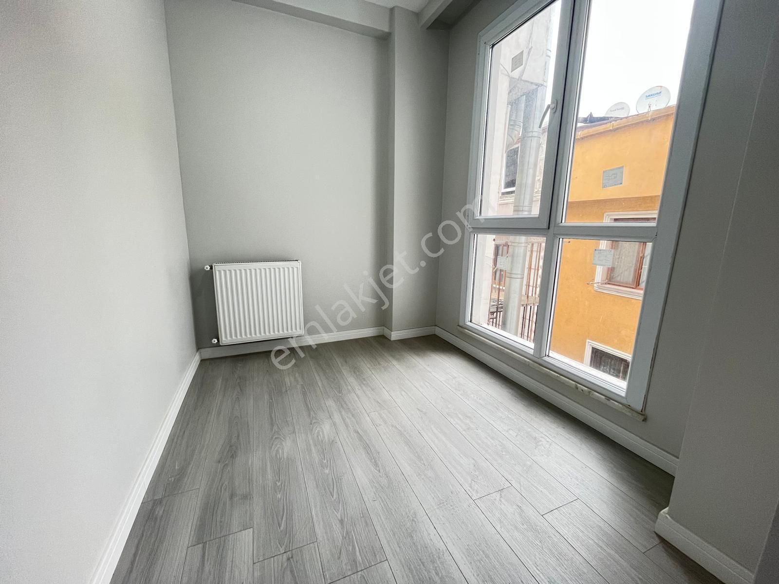 Loft'tanyeşilova Mah Tapu Masrafsız Sıfır 3+1 Ara Kat Daire - Görsel 12