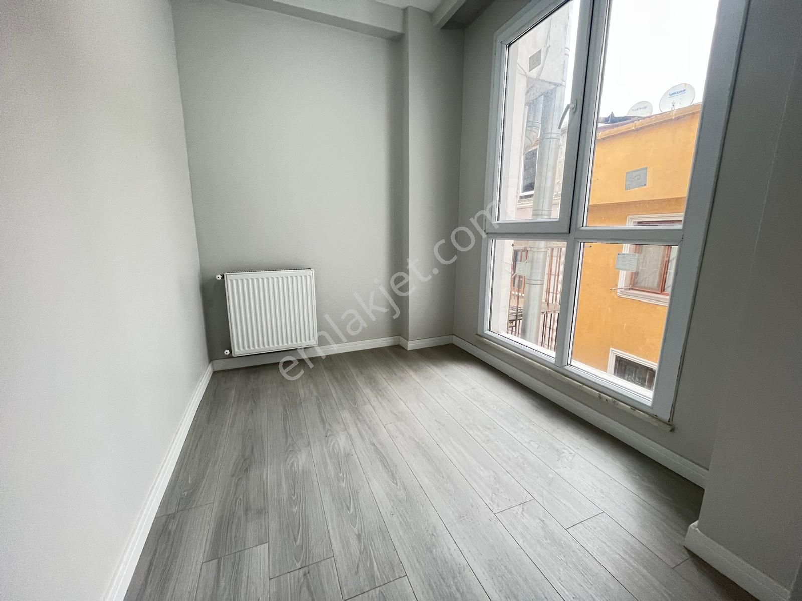 Loft'tanyeşilova Mah Tapu Masrafsız Sıfır 3+1 Ara Kat Daire - Görsel 13