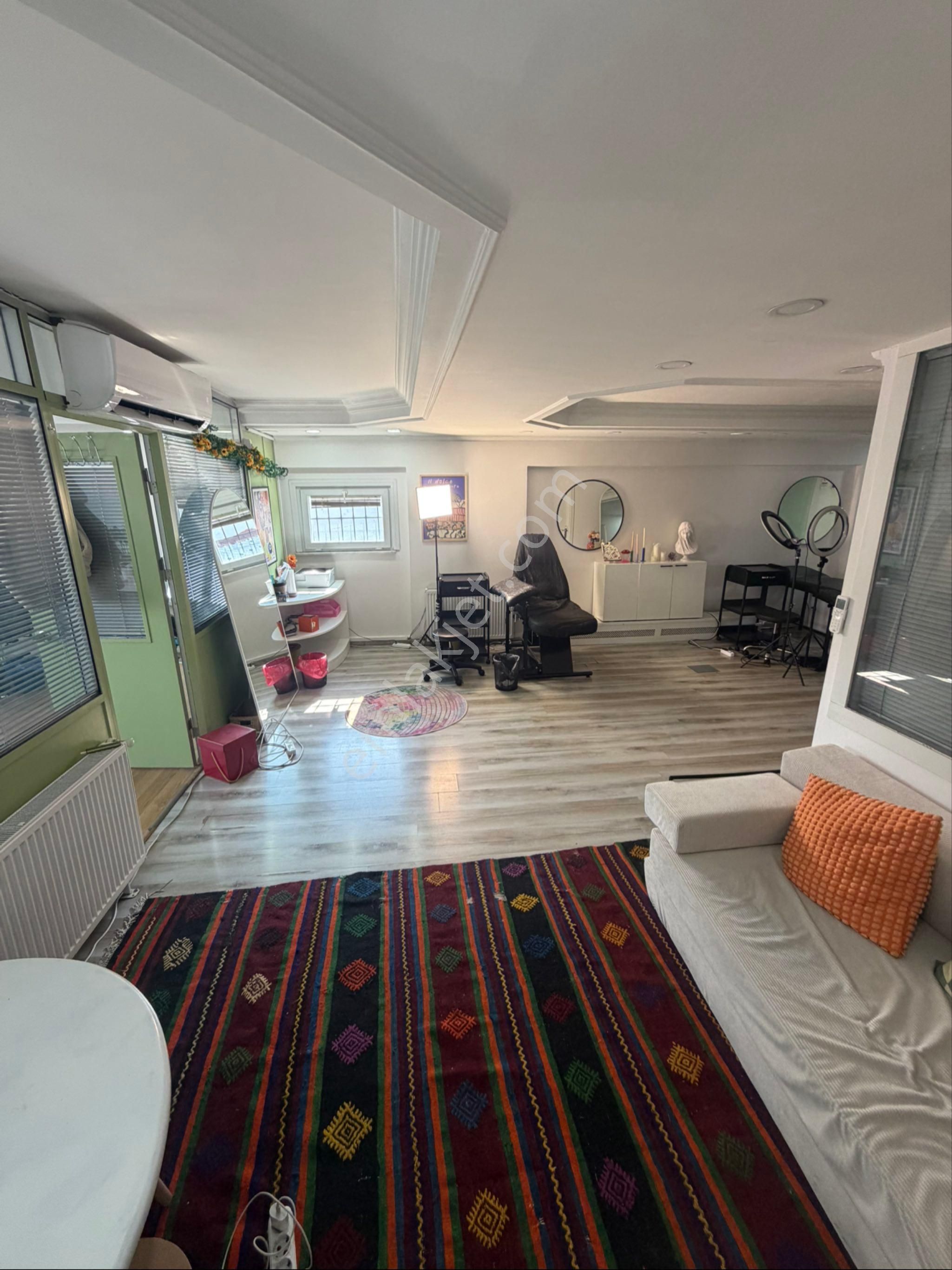 Kadıköy Mühürdar Cd Üzerinde Tabela Değeri Yüksek Aydınlık Manzaralı Asansörlü Ofis - Görsel 4