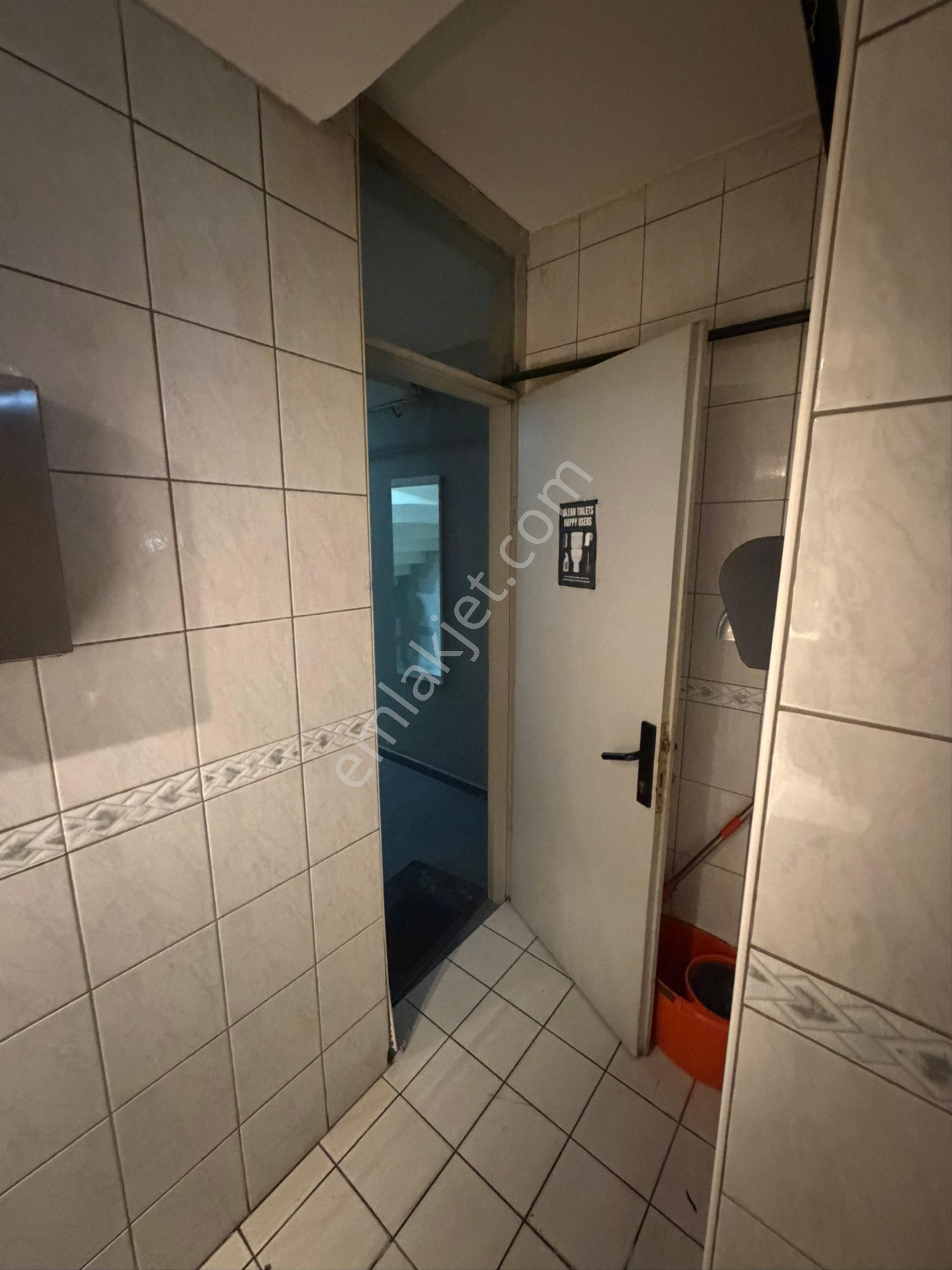 Kadıköy Mühürdar Cd Üzerinde Tabela Değeri Yüksek Aydınlık Manzaralı Asansörlü Ofis - Görsel 23