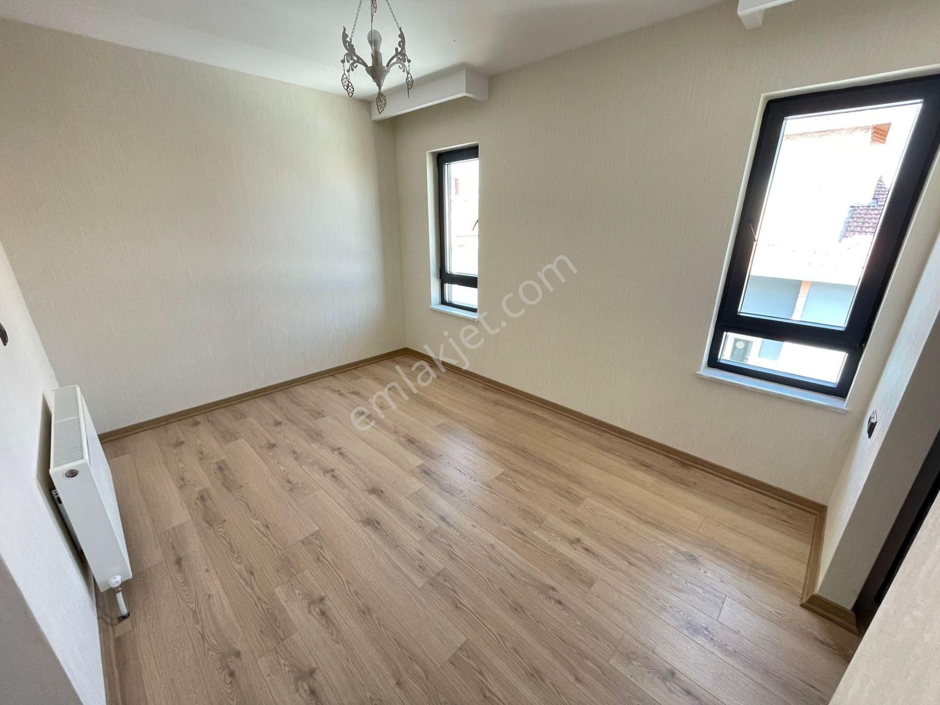 Es-astan Selçuklu Mahallesinde Sıfır Binada Ultra Lüks Kiralık Daire - Görsel 18