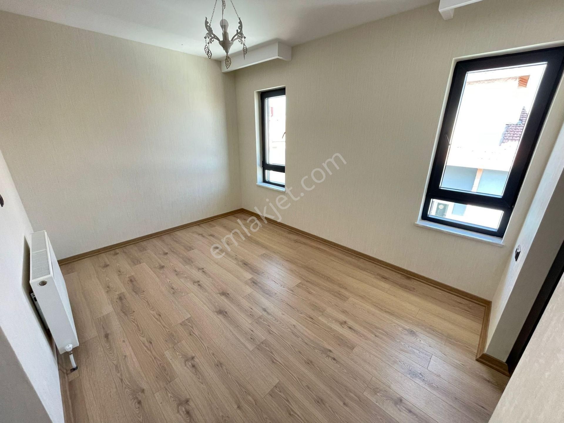 Es-astan Selçuklu Mahallesinde Sıfır Binada Ultra Lüks Kiralık Daire - Görsel 17