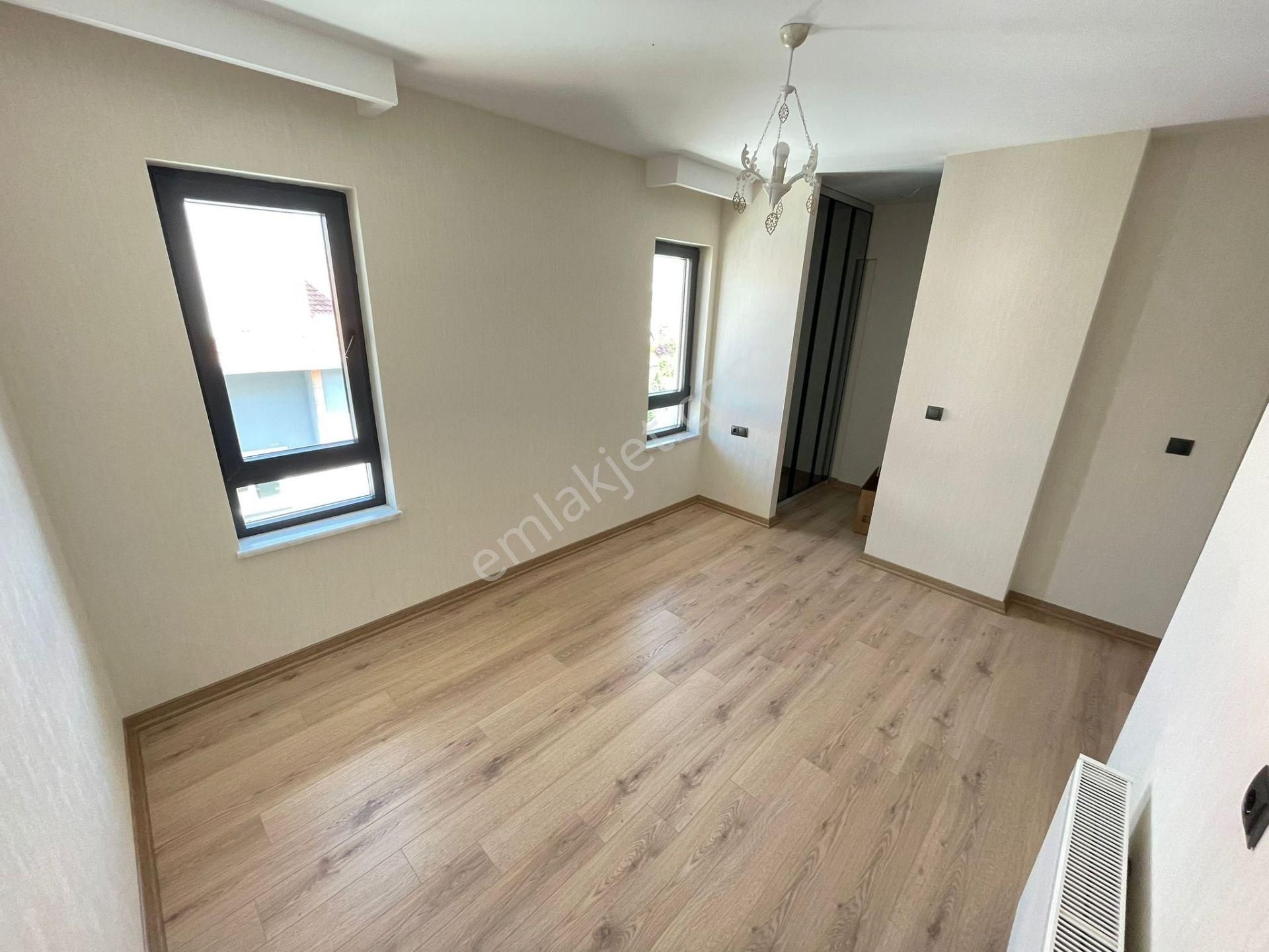Es-astan Selçuklu Mahallesinde Sıfır Binada Ultra Lüks Kiralık Daire - Görsel 19