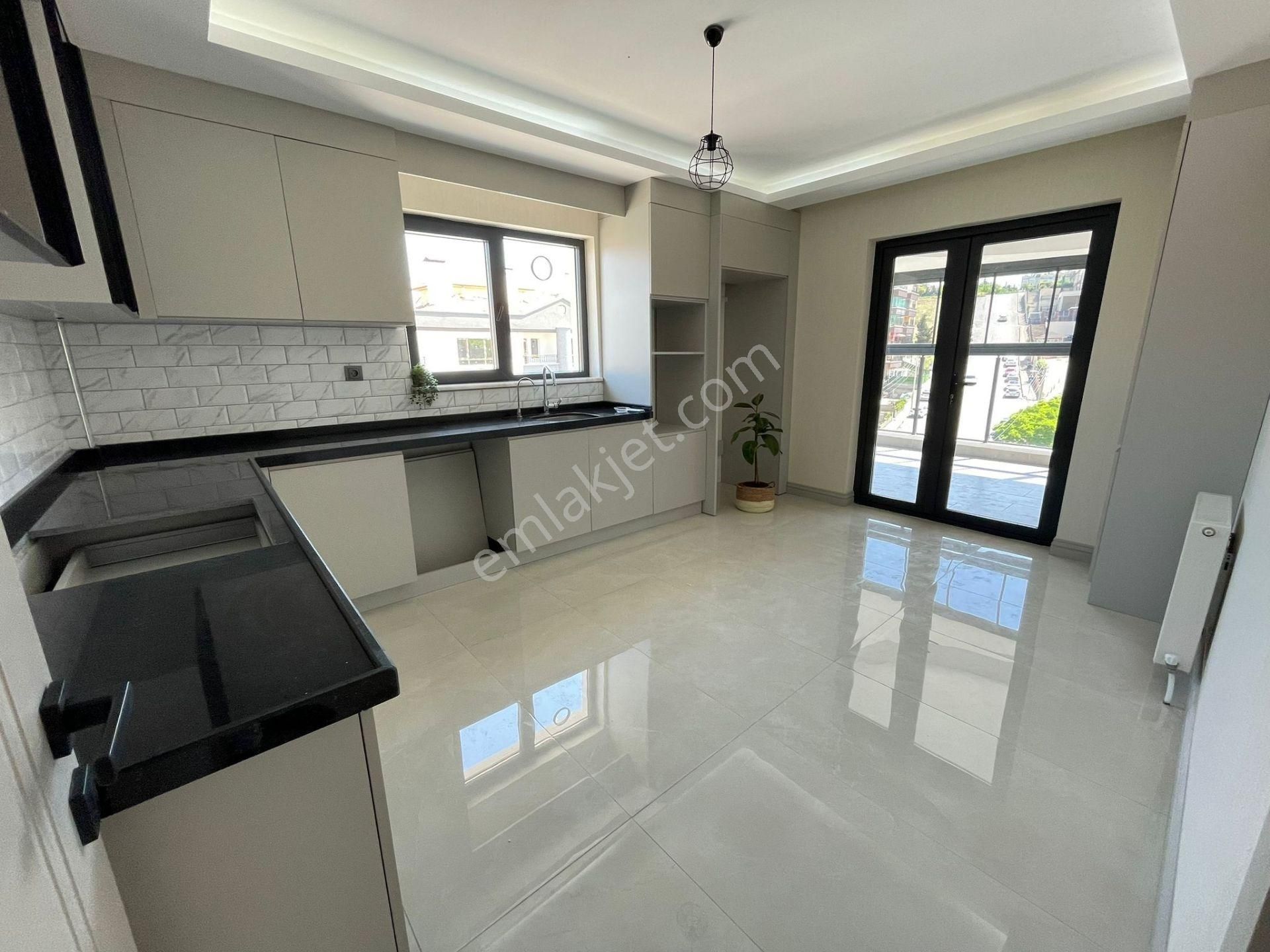 Es-astan Selçuklu Mahallesinde Sıfır Binada Ultra Lüks Kiralık Daire - Görsel 3