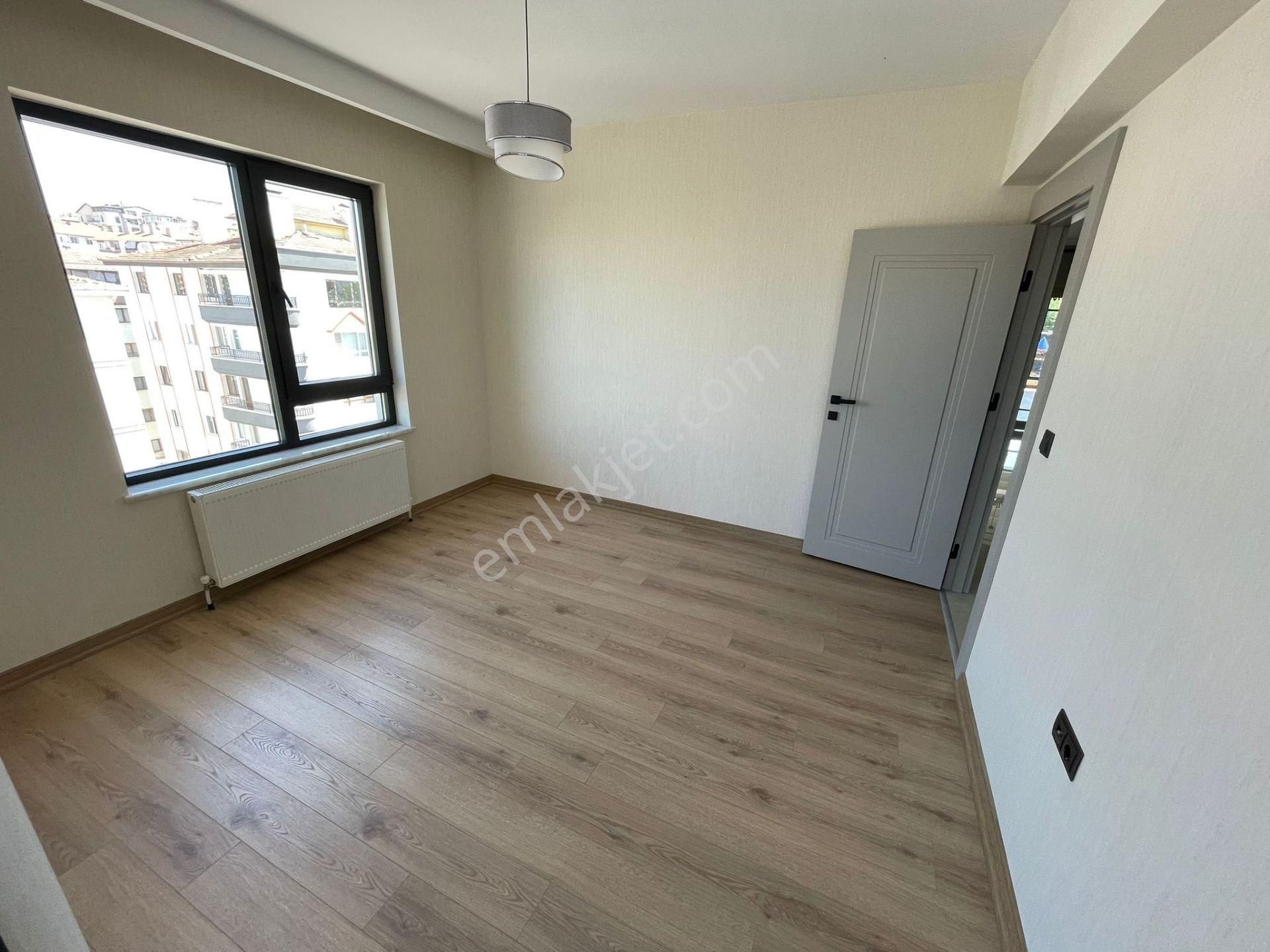 Es-astan Selçuklu Mahallesinde Sıfır Binada Ultra Lüks Kiralık Daire - Görsel 16