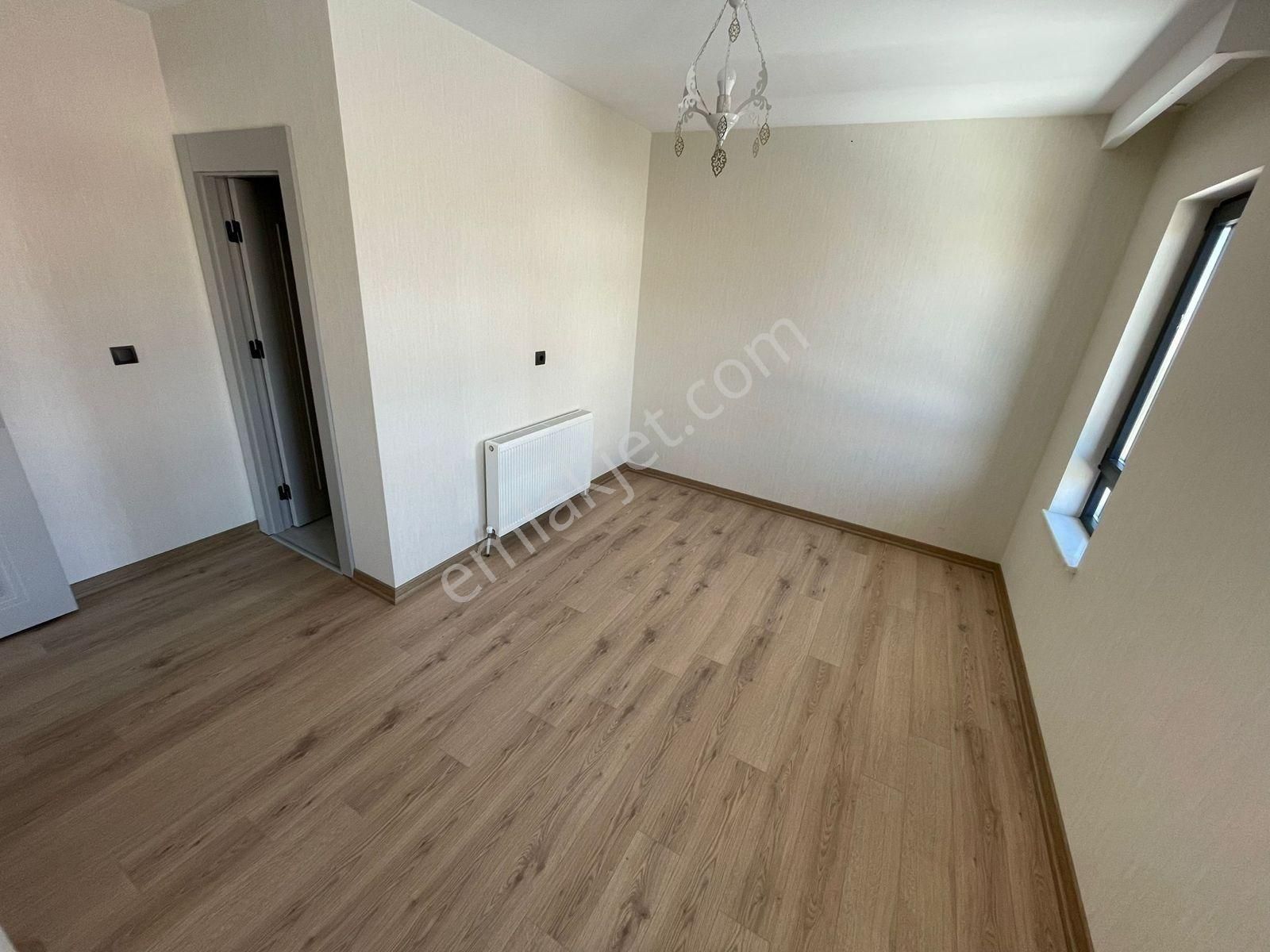 Es-astan Selçuklu Mahallesinde Sıfır Binada Ultra Lüks Kiralık Daire - Görsel 22