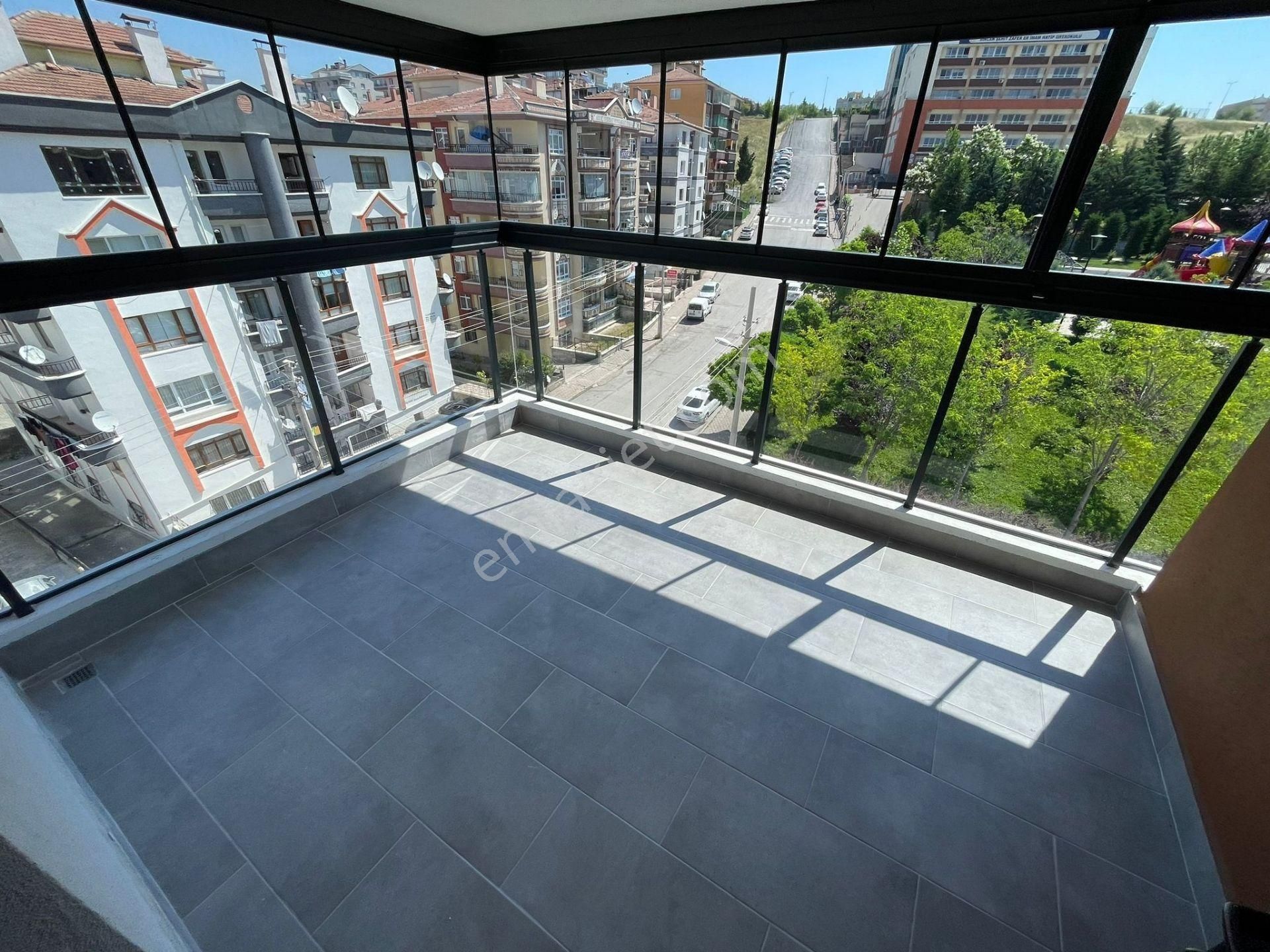 Es-astan Selçuklu Mahallesinde Sıfır Binada Ultra Lüks Kiralık Daire - Görsel 32