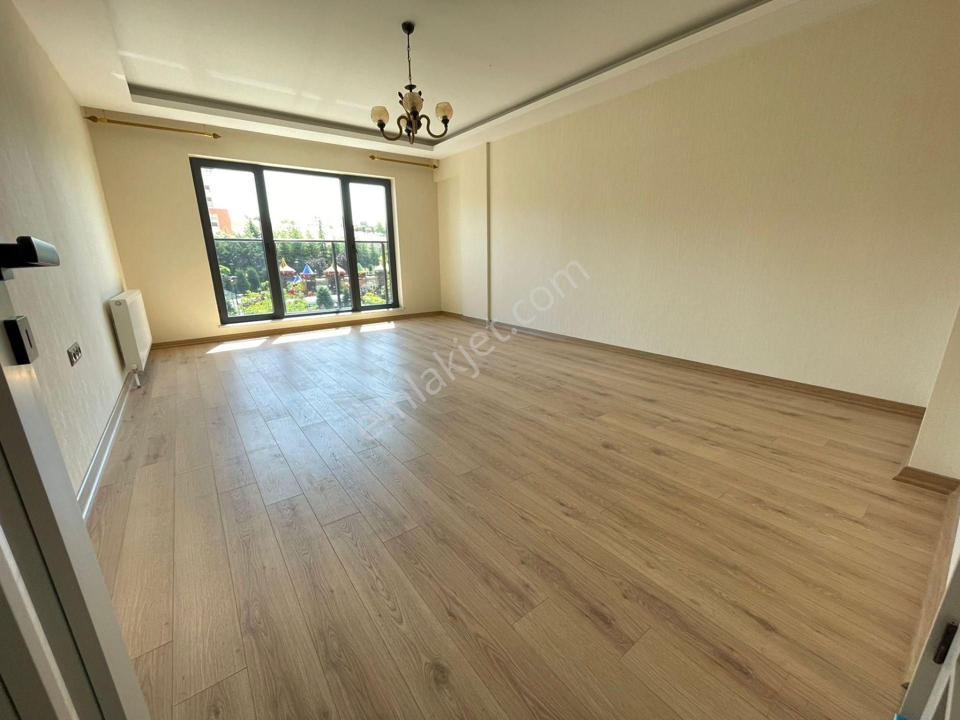 Es-astan Selçuklu Mahallesinde Sıfır Binada Ultra Lüks Kiralık Daire - Görsel 8