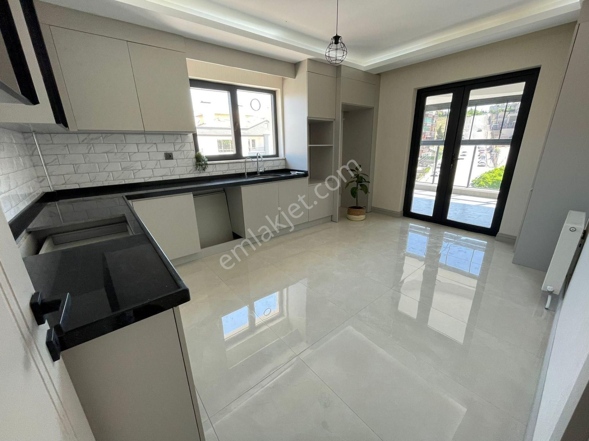 Es-astan Selçuklu Mahallesinde Sıfır Binada Ultra Lüks Kiralık Daire - Görsel 4