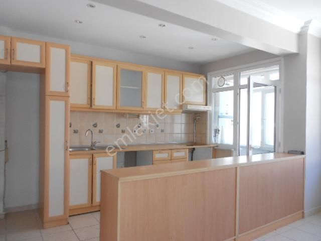 Zeytinlik Te Deniz Manzaralı 4+1 160m2 (2 Şömineli) Asansörlü - Görsel 20