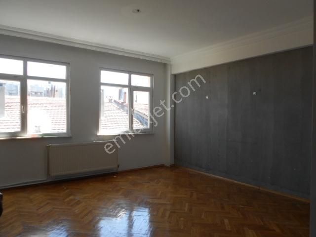 Zeytinlik Te Deniz Manzaralı 4+1 160m2 (2 Şömineli) Asansörlü - Görsel 24