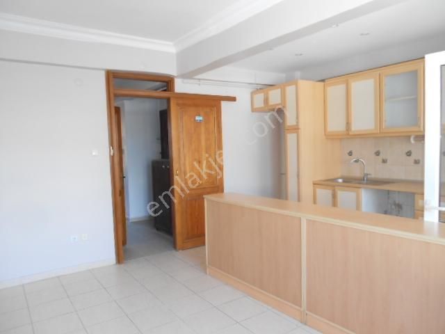 Zeytinlik Te Deniz Manzaralı 4+1 160m2 (2 Şömineli) Asansörlü - Görsel 14