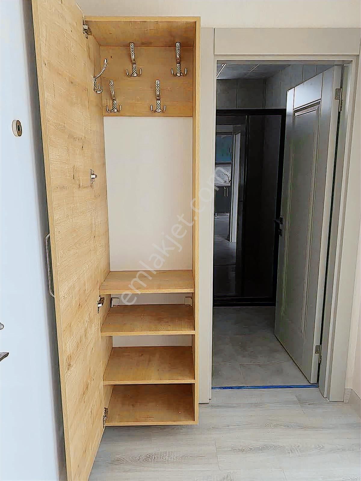 Dumlupınar Mahallesinde Yola Yakın Lüks Yapılı Kiralık Daire - Görsel 2