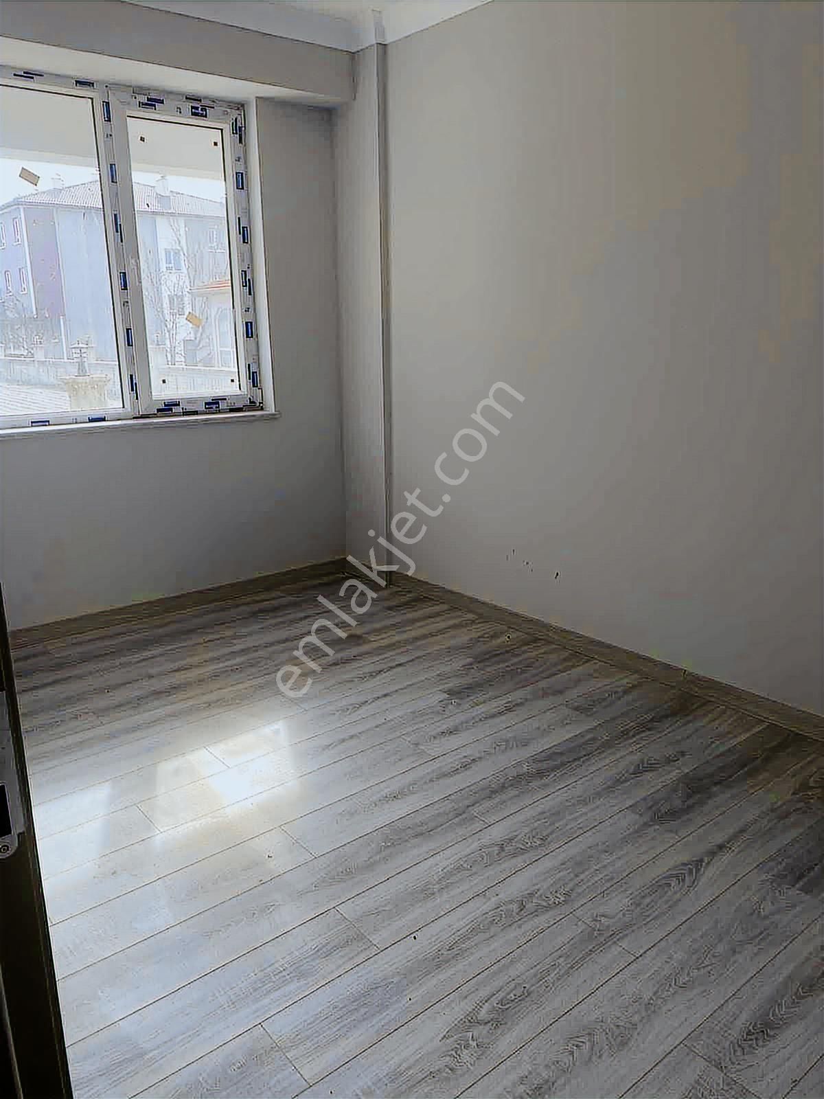 Dumlupınar Mahallesinde Yola Yakın Lüks Yapılı Kiralık Daire - Görsel 5