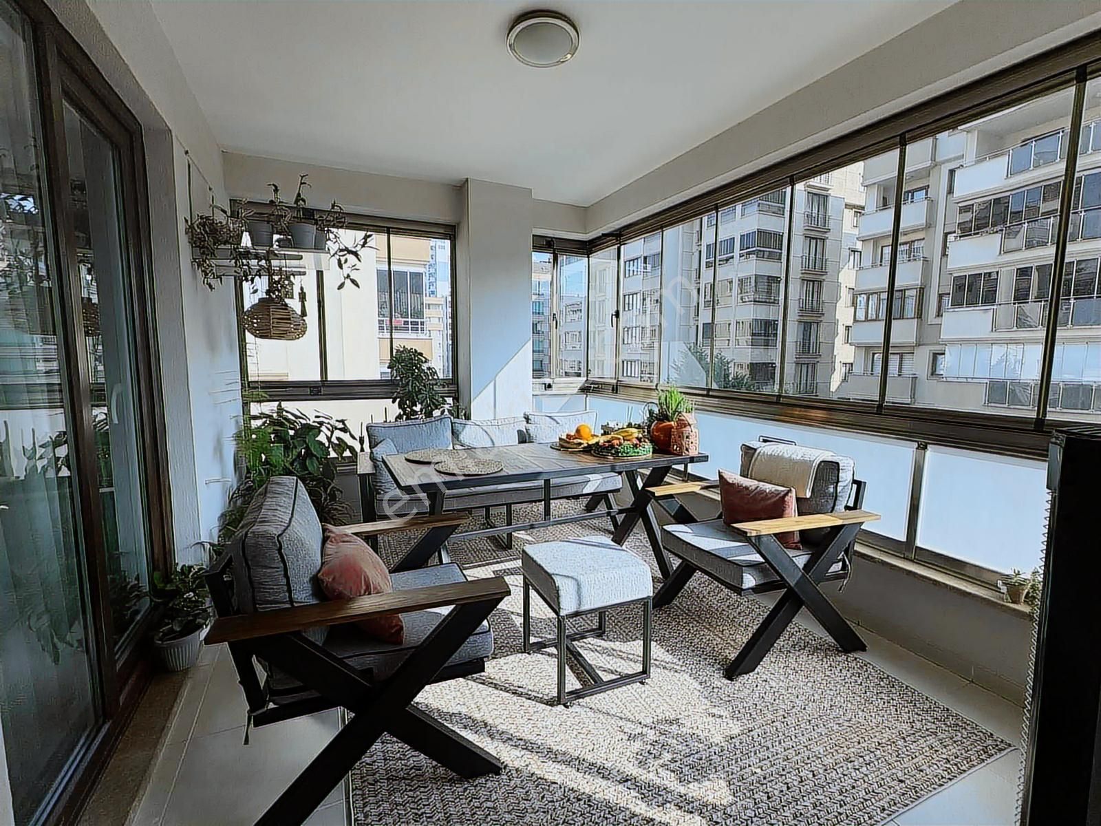 Setel Premıumdan 23 Nisanda Kiralık 3+1 Ara Kat