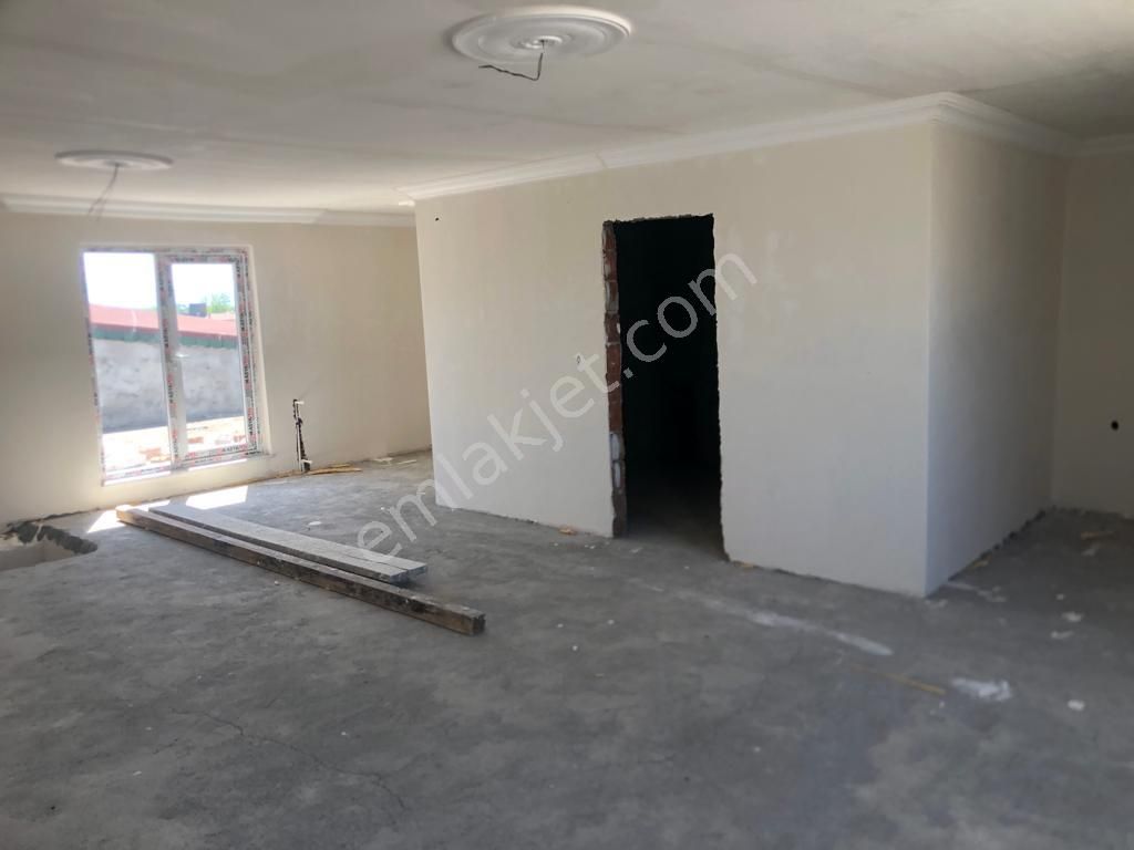 Terme Merkezde 4+2 Satılık Çatı Dublex Daire - Görsel 2