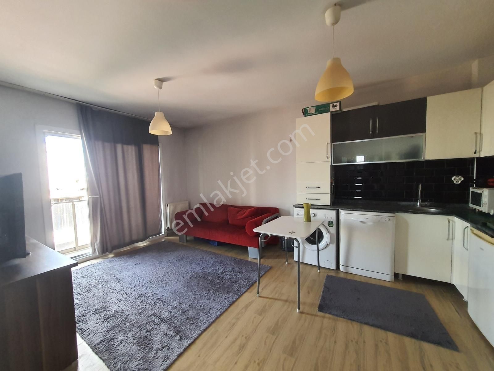 Menemen Seyrek'te Havuzlu Sitede Kiralık 1+1 Eşyalı Daire - Görsel 5