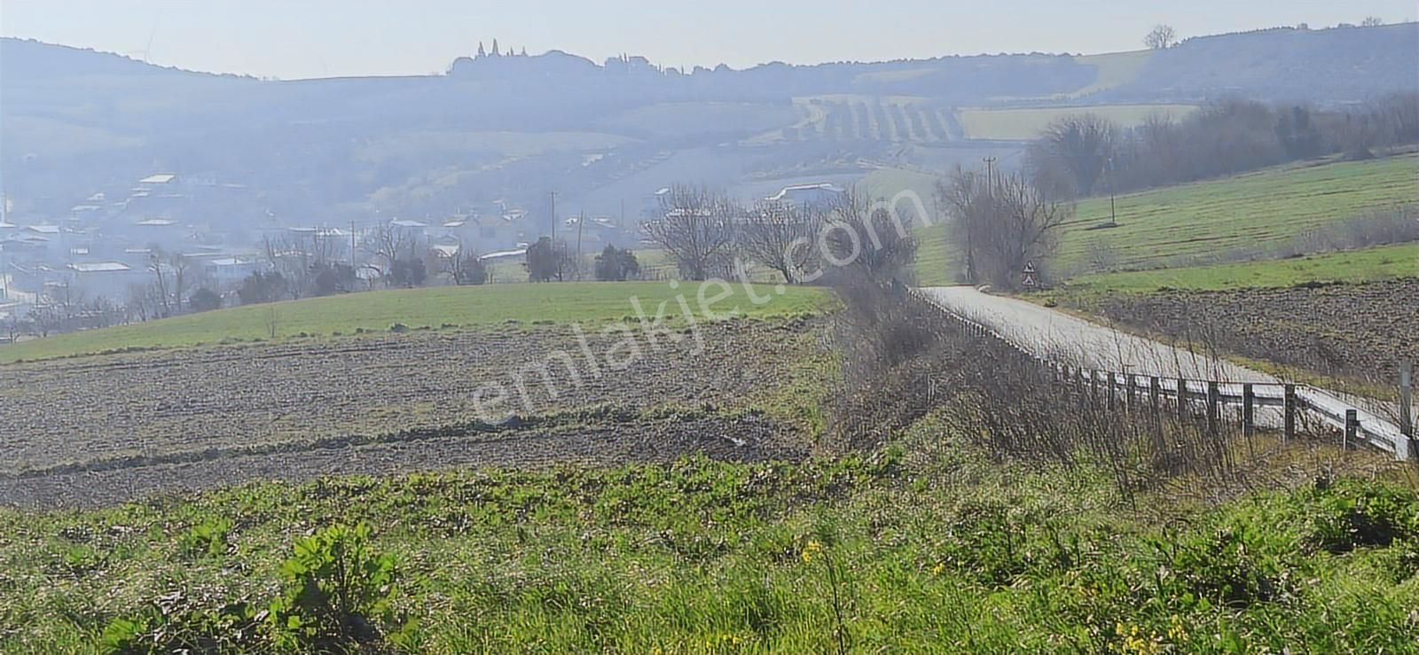 Bursa Mudanya Emirleryenicesi Köyünde Asfalta Cephe Satılık