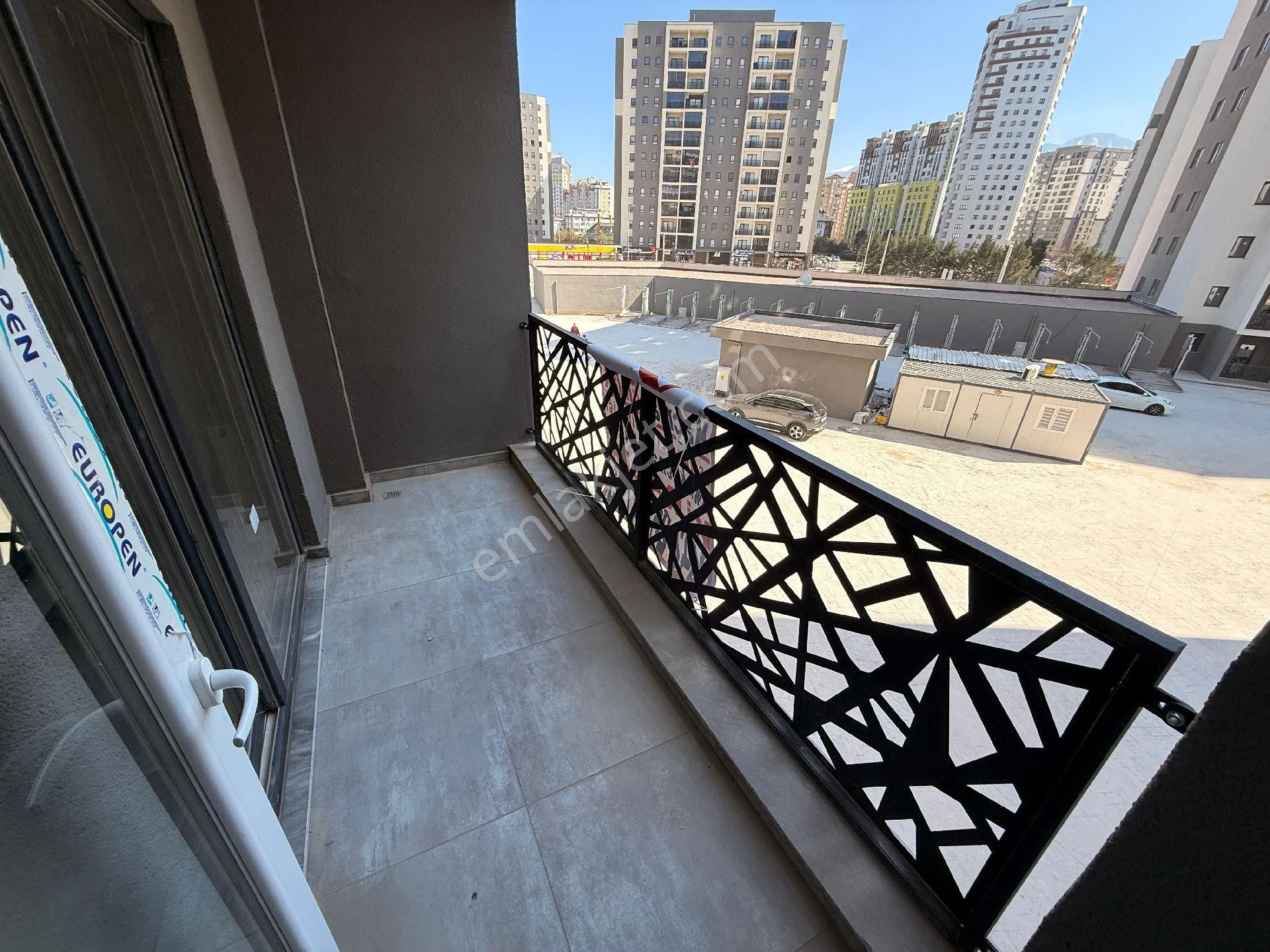 Kaçmaz Emlak Cumhuriyet Mah Prestij Yeni Hayat Kiralık Sıfır 3+1 Daire - Görsel 5