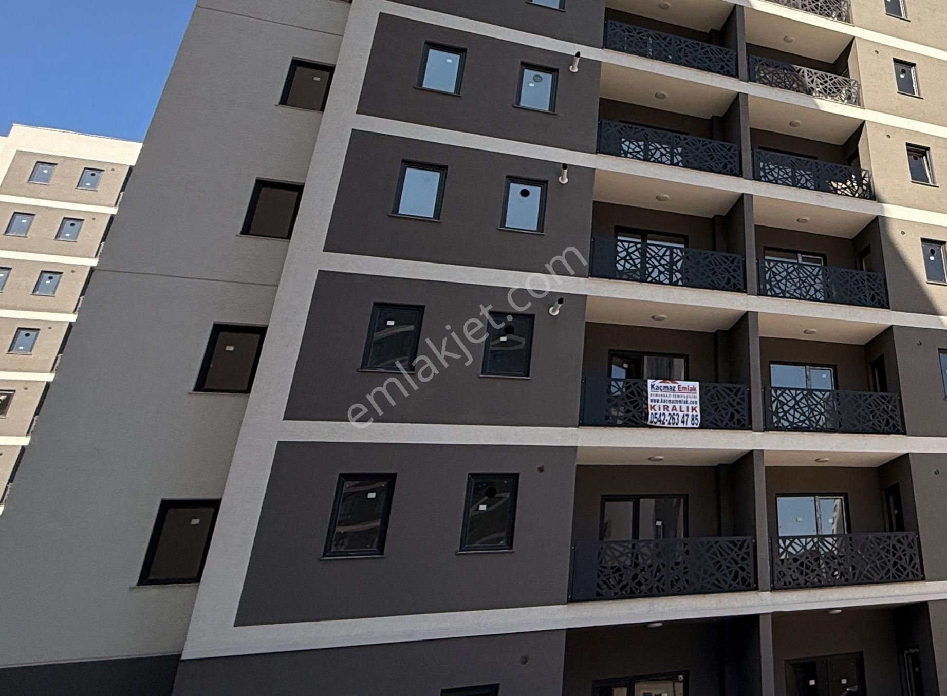 Kaçmaz Emlak Cumhuriyet Mah Prestij Yeni Hayat Kiralık Sıfır 3+1 Daire - Görsel 2