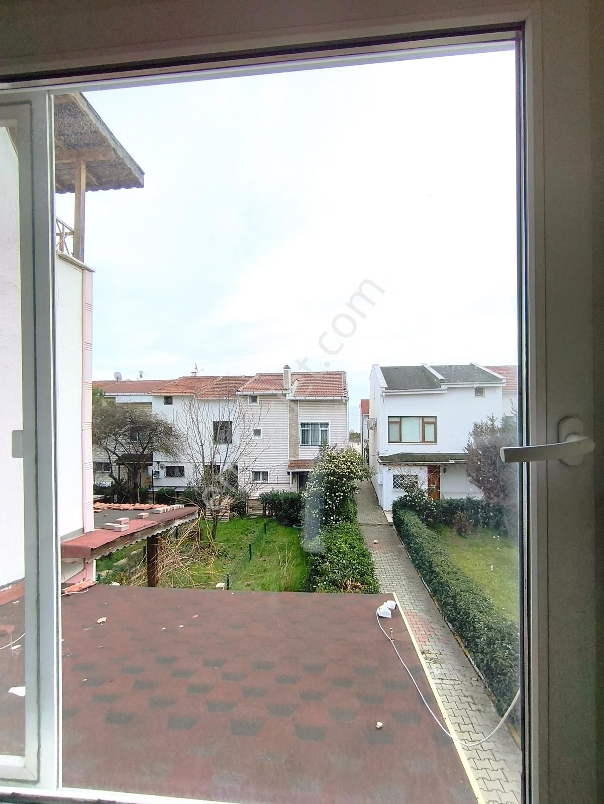 Silivri Basınkent 1 Sitesi'nde Kiralık Deniz Manzaralı Tripleks - Görsel 8