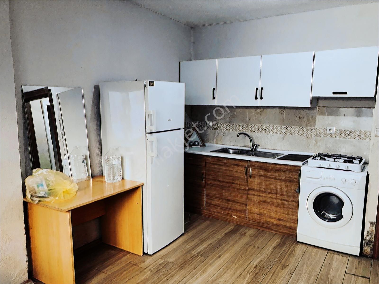Bornova Forum Ve Ege Üniversitesi Yakın Eşyalı Kiralık 1+1 Daire - Görsel 2