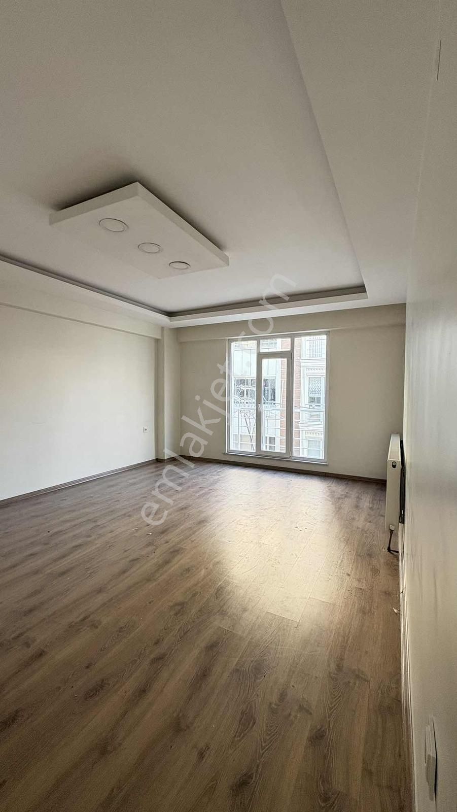 Perşembe Pazarı Civarı 2+1 Ara Kat