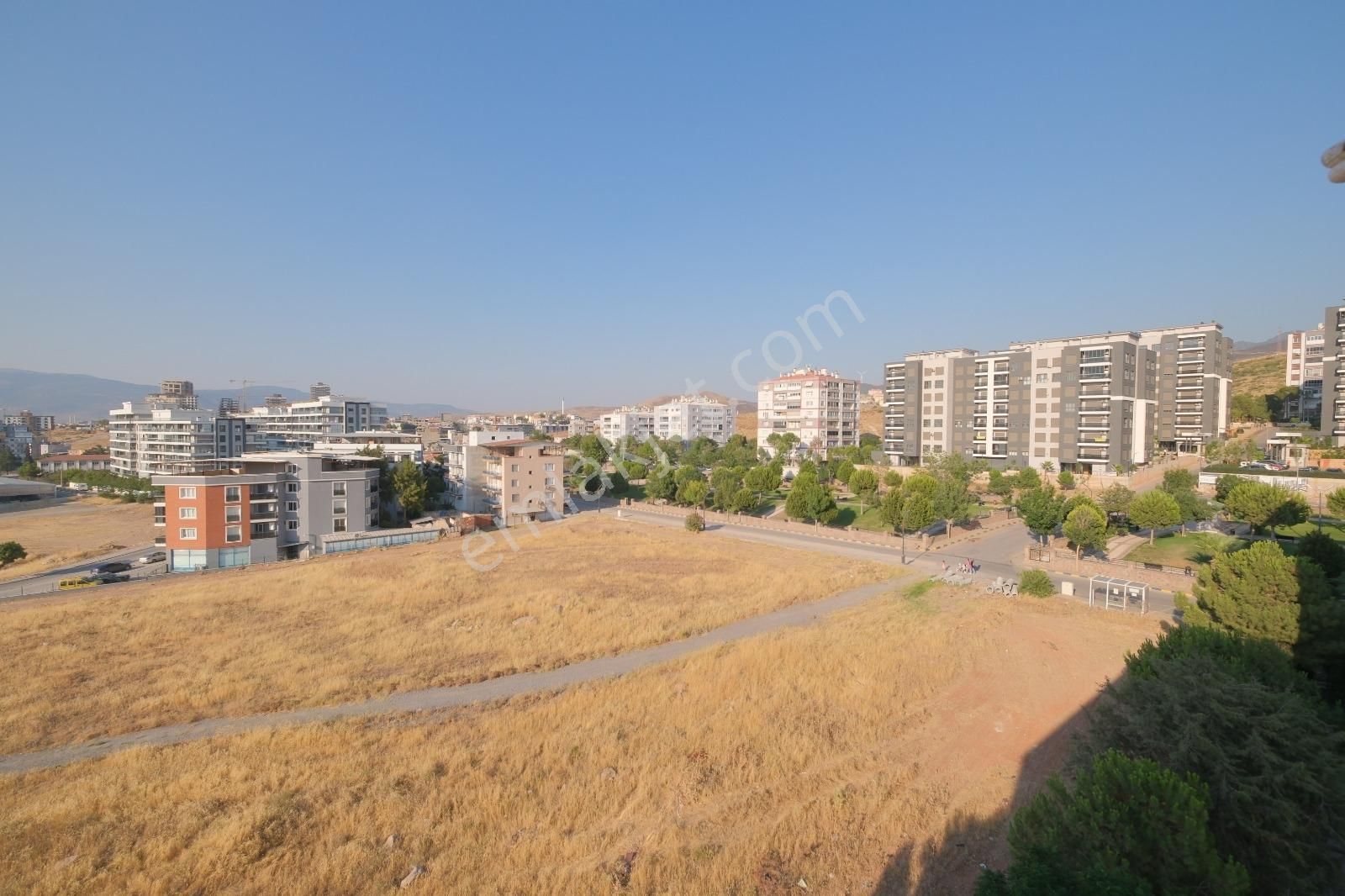 Koyunderenin Merkezinde, Ferah Ve Yatırımlık 120m2 3+1 Daire - Görsel 24