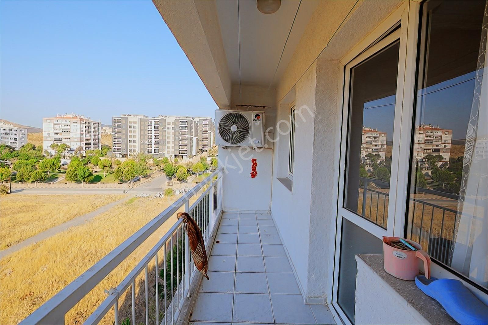Koyunderenin Merkezinde, Ferah Ve Yatırımlık 120m2 3+1 Daire - Görsel 18