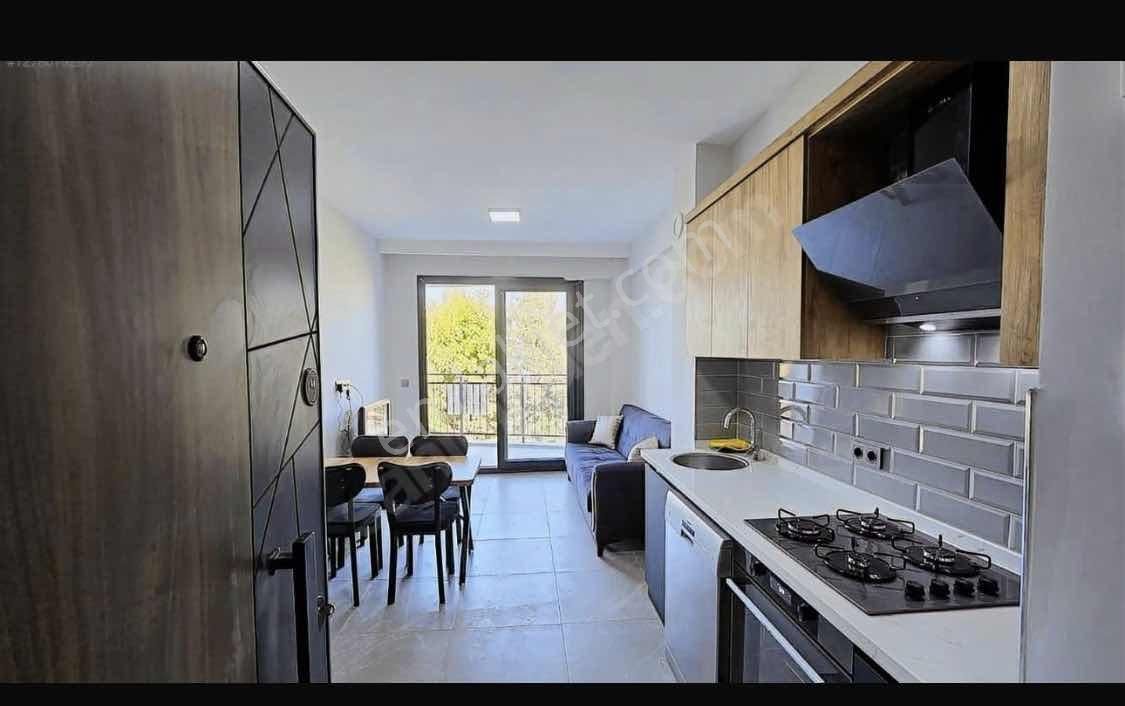 Kuşadası Davutlarda Sıfır Eşyalı Lüks Kiralık 1+1 Daire - Görsel 3