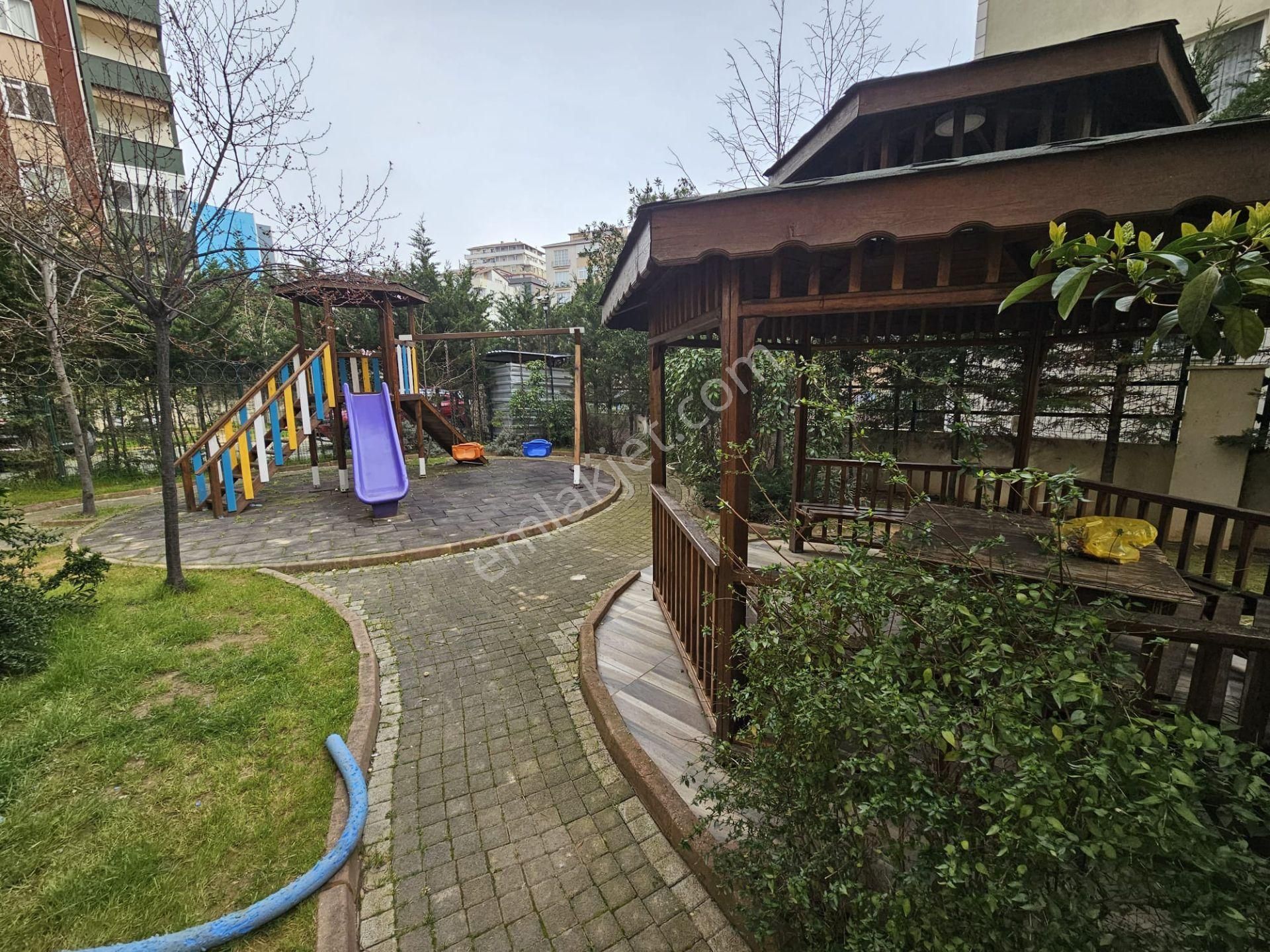 Maltepe Bağlarbaşı Royal Park Sitesi'nde 3+1 Satılık Özel Daire - Görsel 8